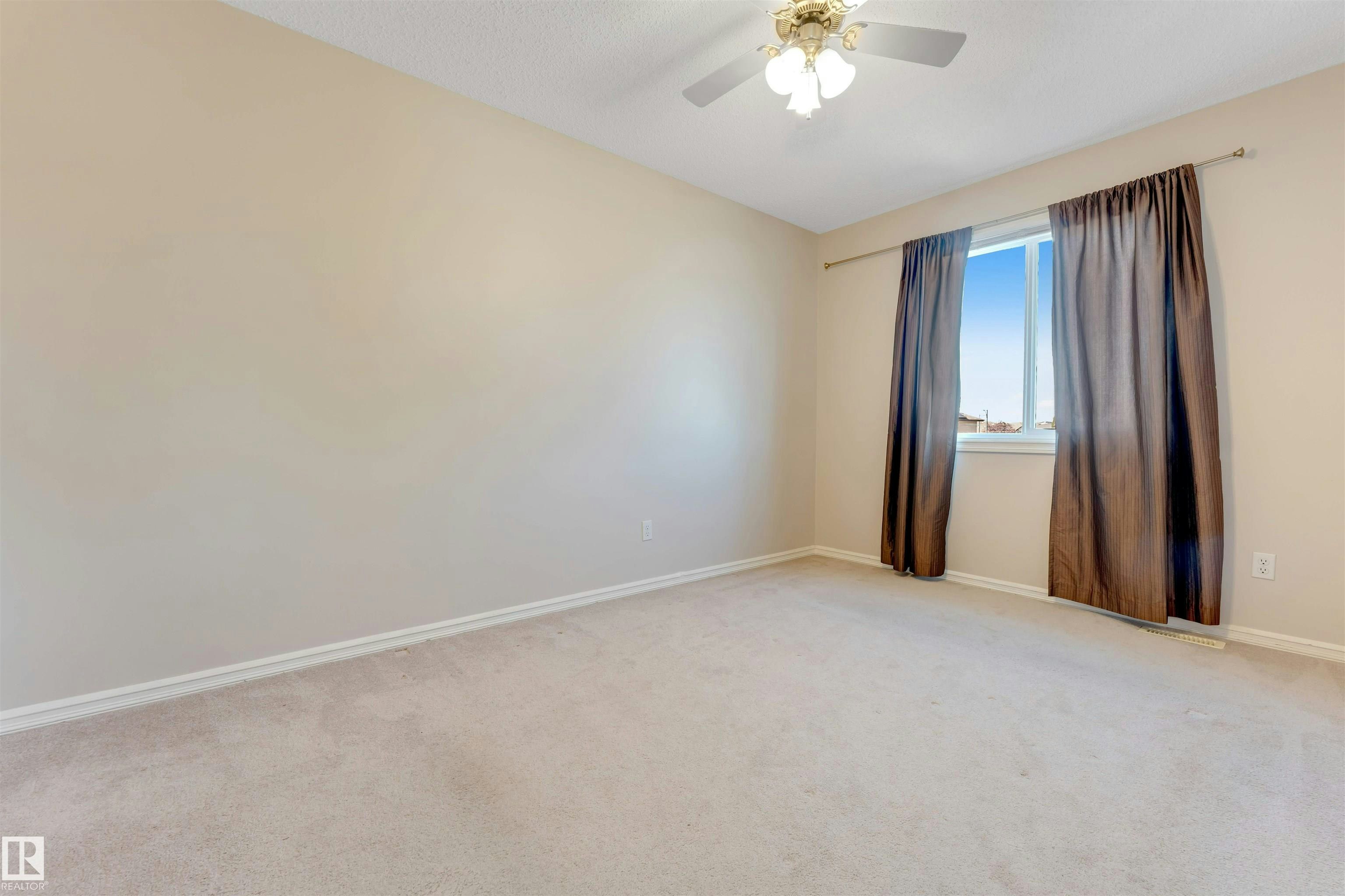 1124 37a Avenue, Edmonton, AB, T6T 0E7 - 22