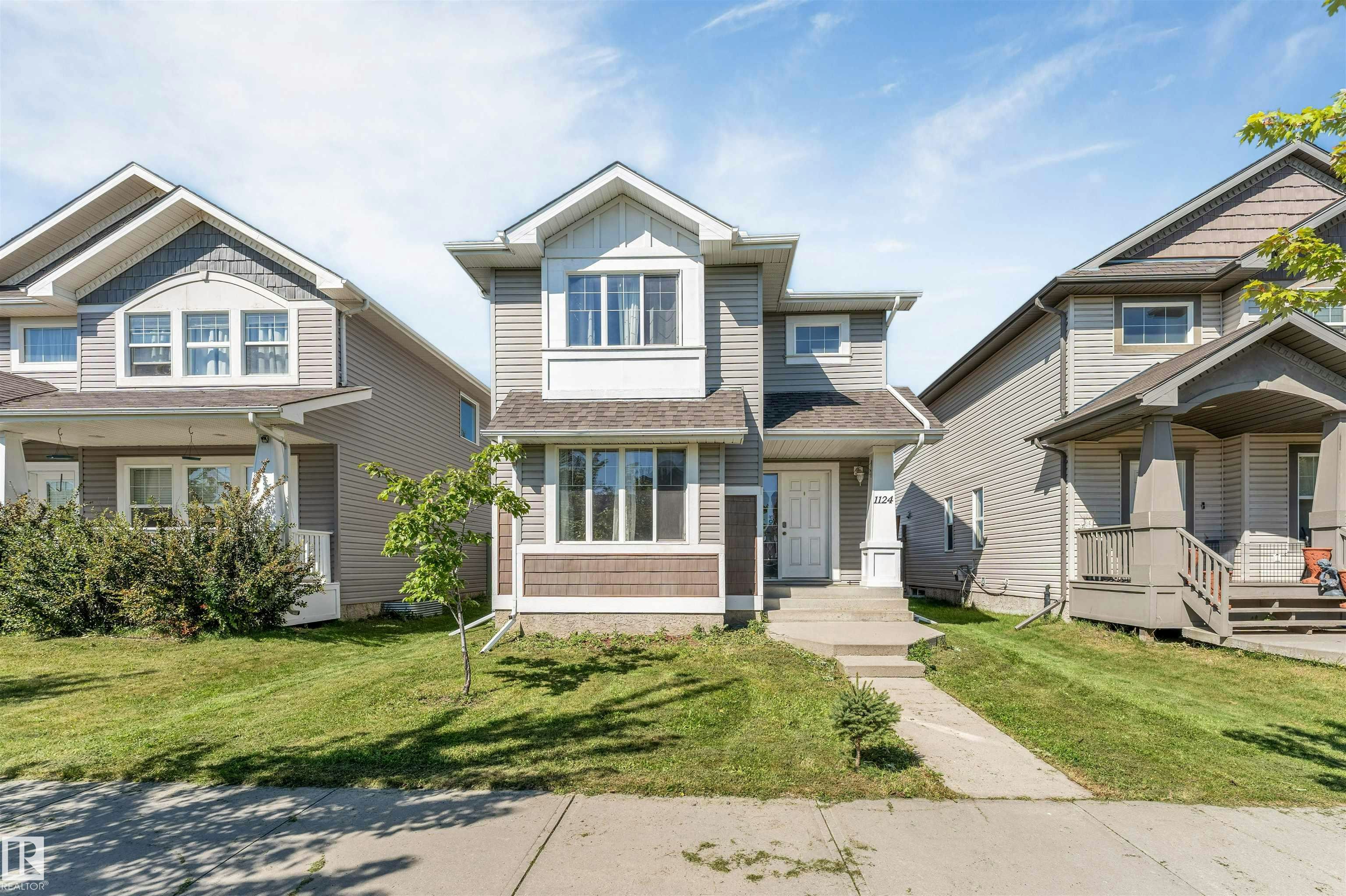 1124 37a Avenue, Edmonton, AB, T6T 0E7 - 2
