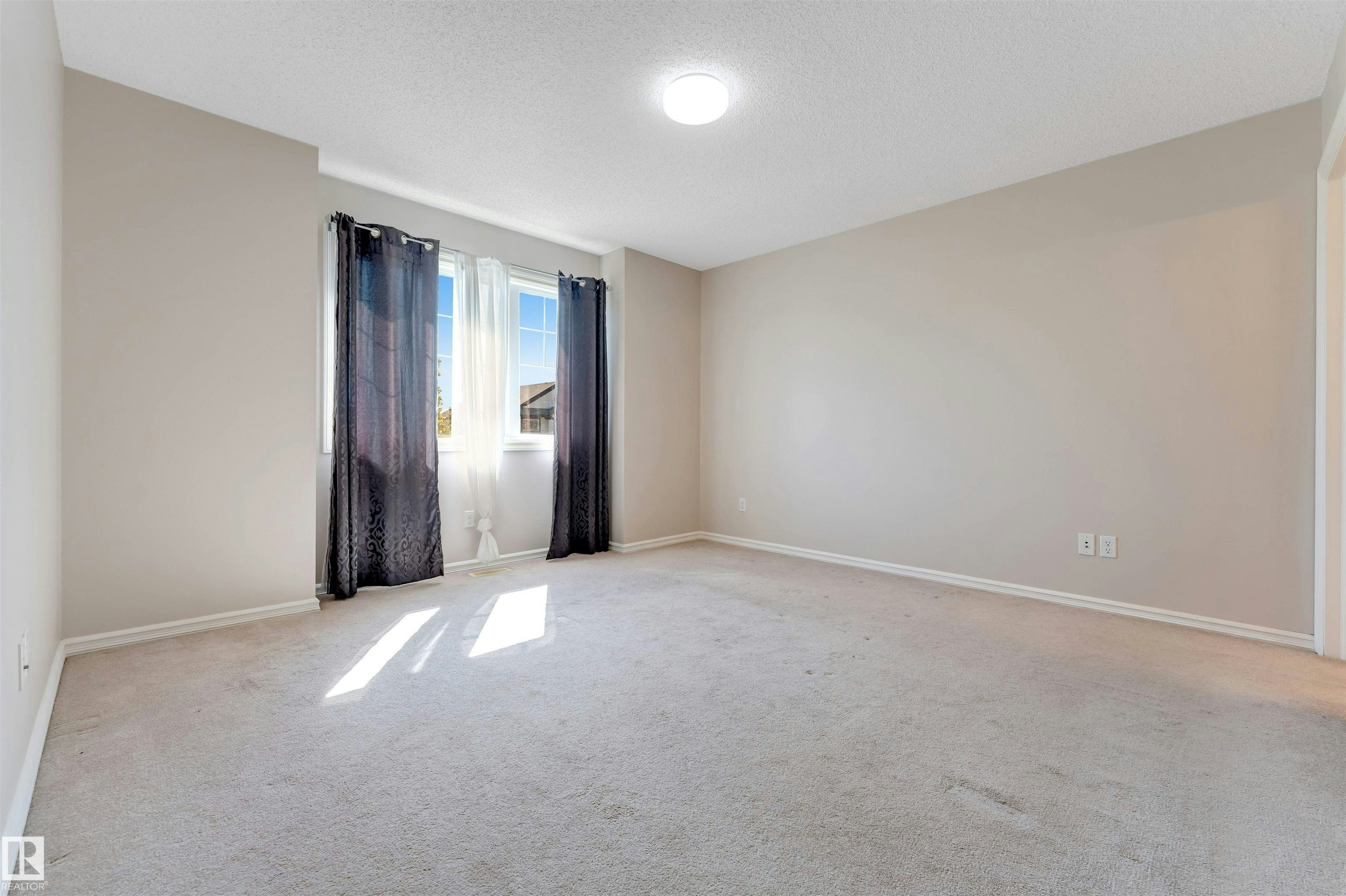 1124 37a Avenue, Edmonton, AB, T6T 0E7 - 24