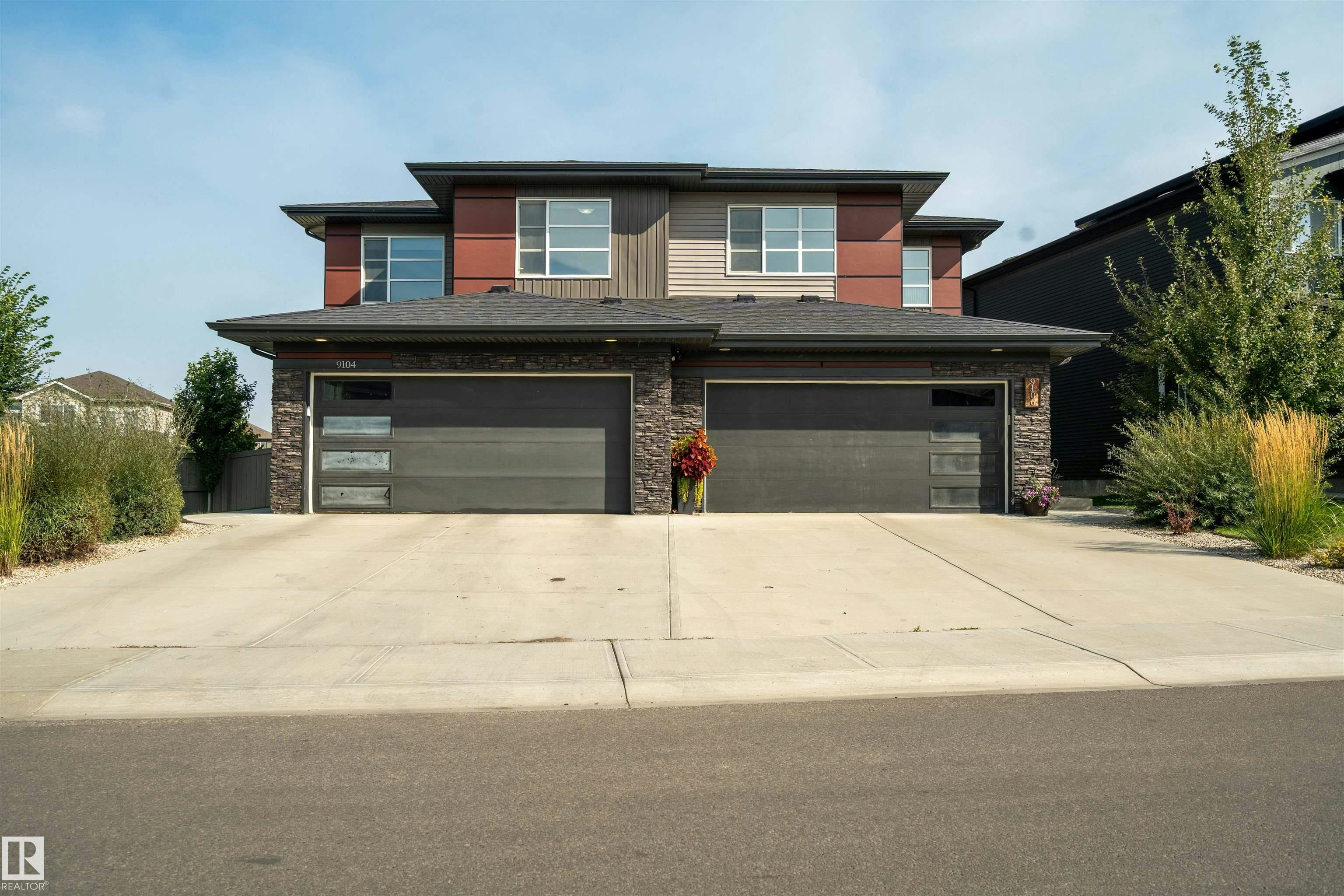9104 Pear Drive, Edmonton, AB, T6X 2N7
