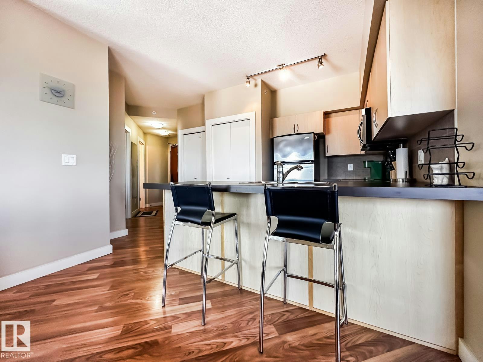 1901-10136 104 Street, Edmonton, AB, T5J 0B5 - 8