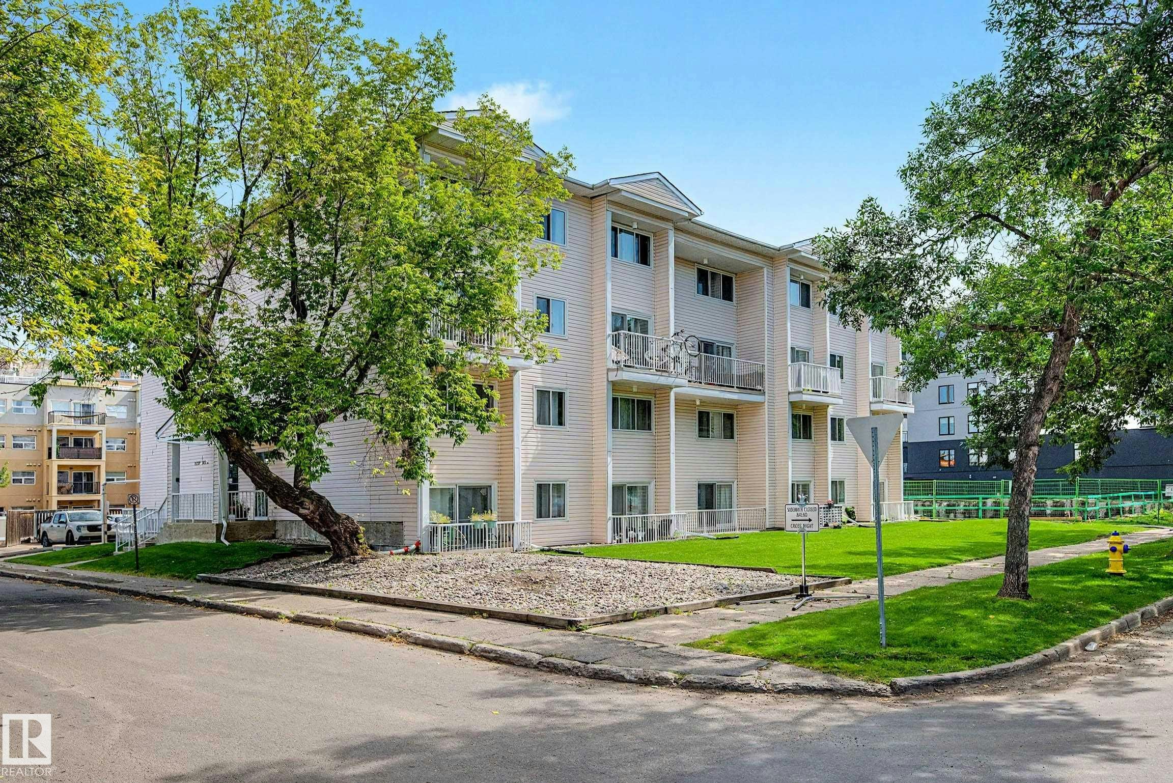 16-11219 103a Avenue, Edmonton, AB, T5K 2E4