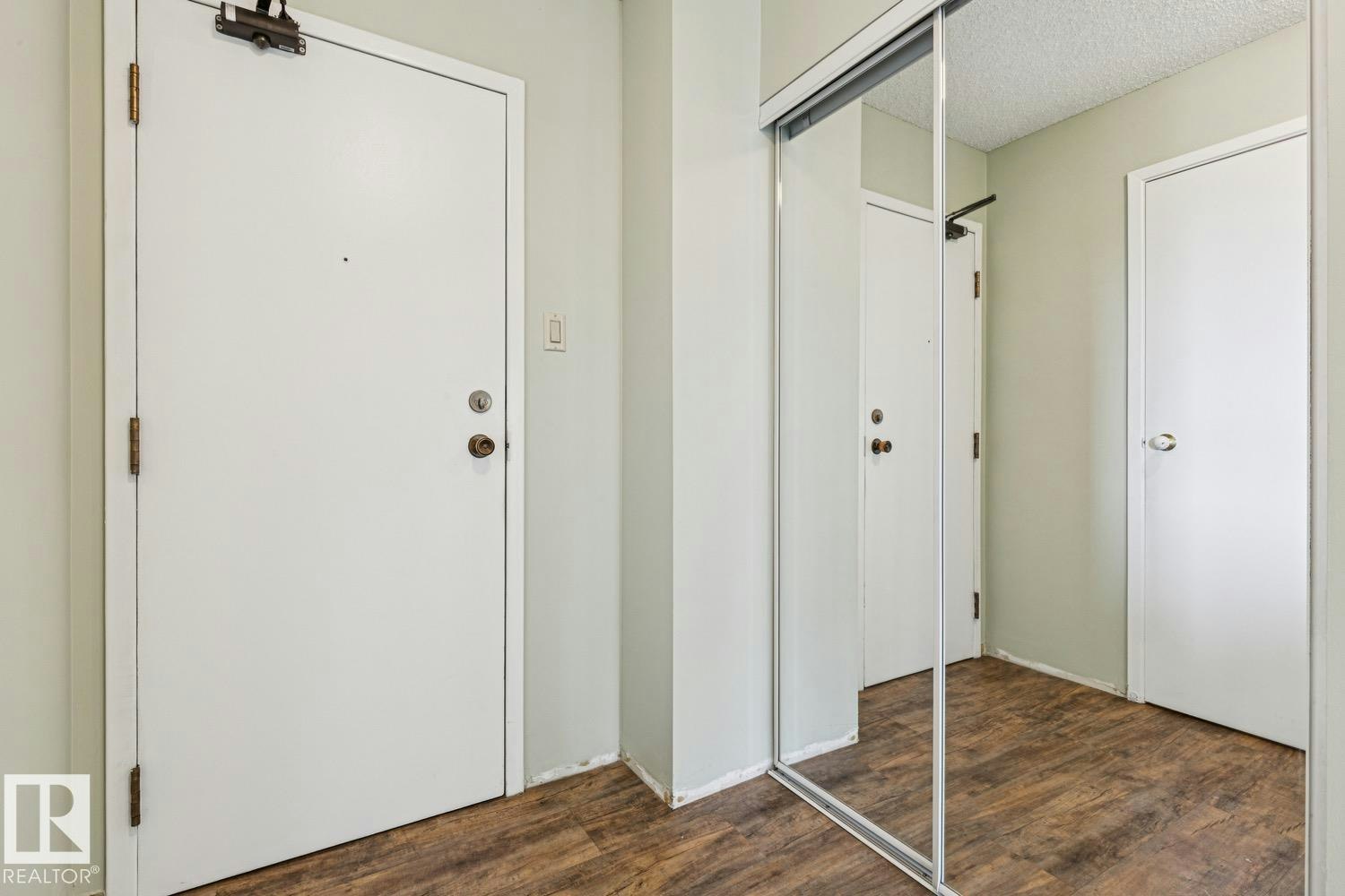 905-9929 113 Street - 2