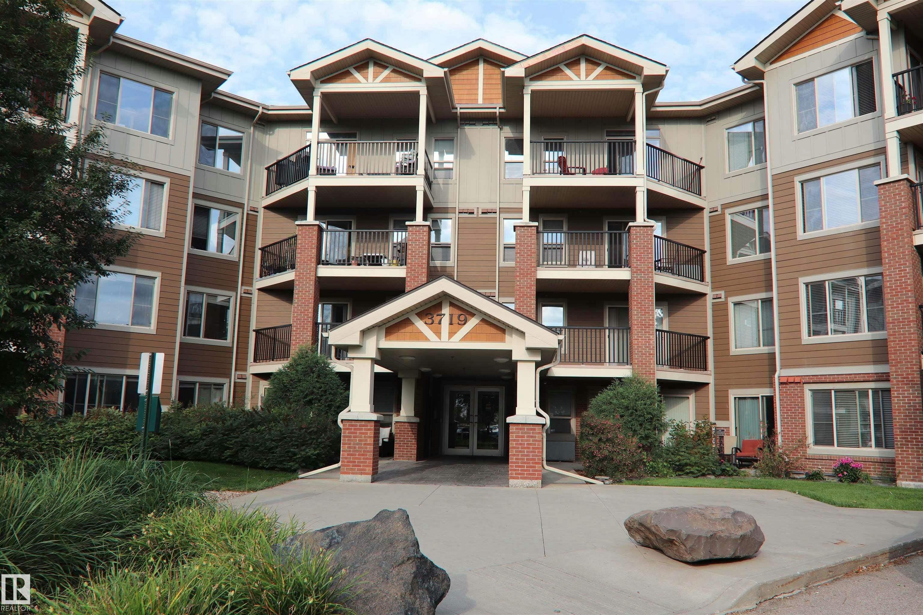 308-3719 Whitelaw Lane NW, Edmonton, AB, T6W 2C3