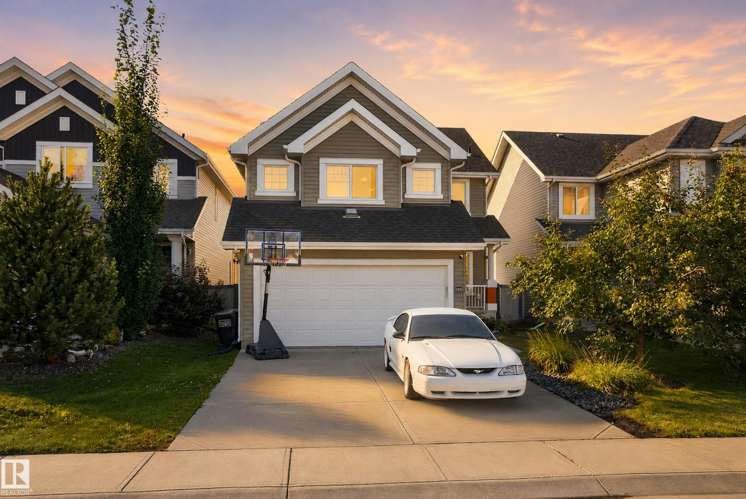 1332 72 Street SW, Edmonton, AB, T6X 0H2