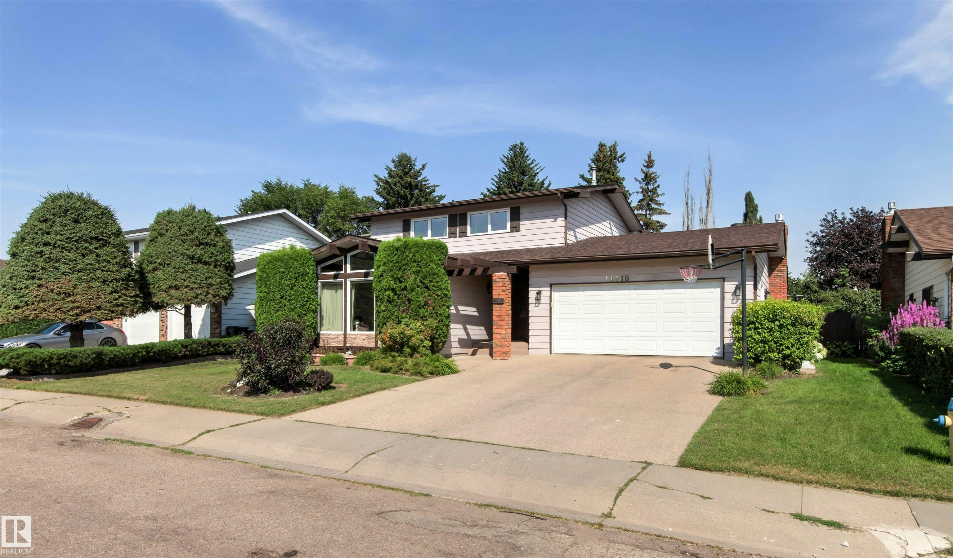 11118 23a Avenue, Edmonton, AB, T6J 4N9