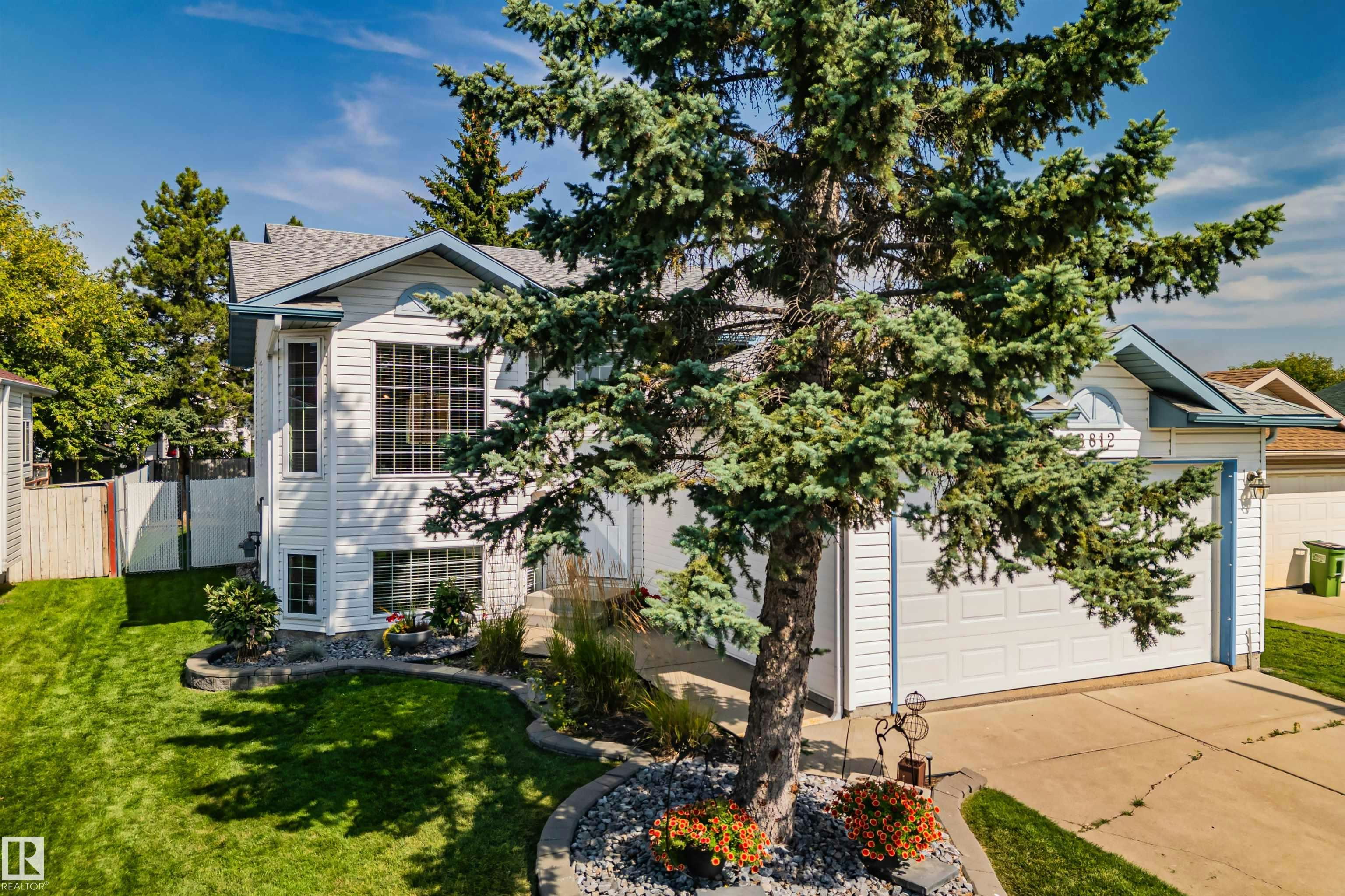 18812 89 Avenue, Edmonton, AB, T5T 5Z8