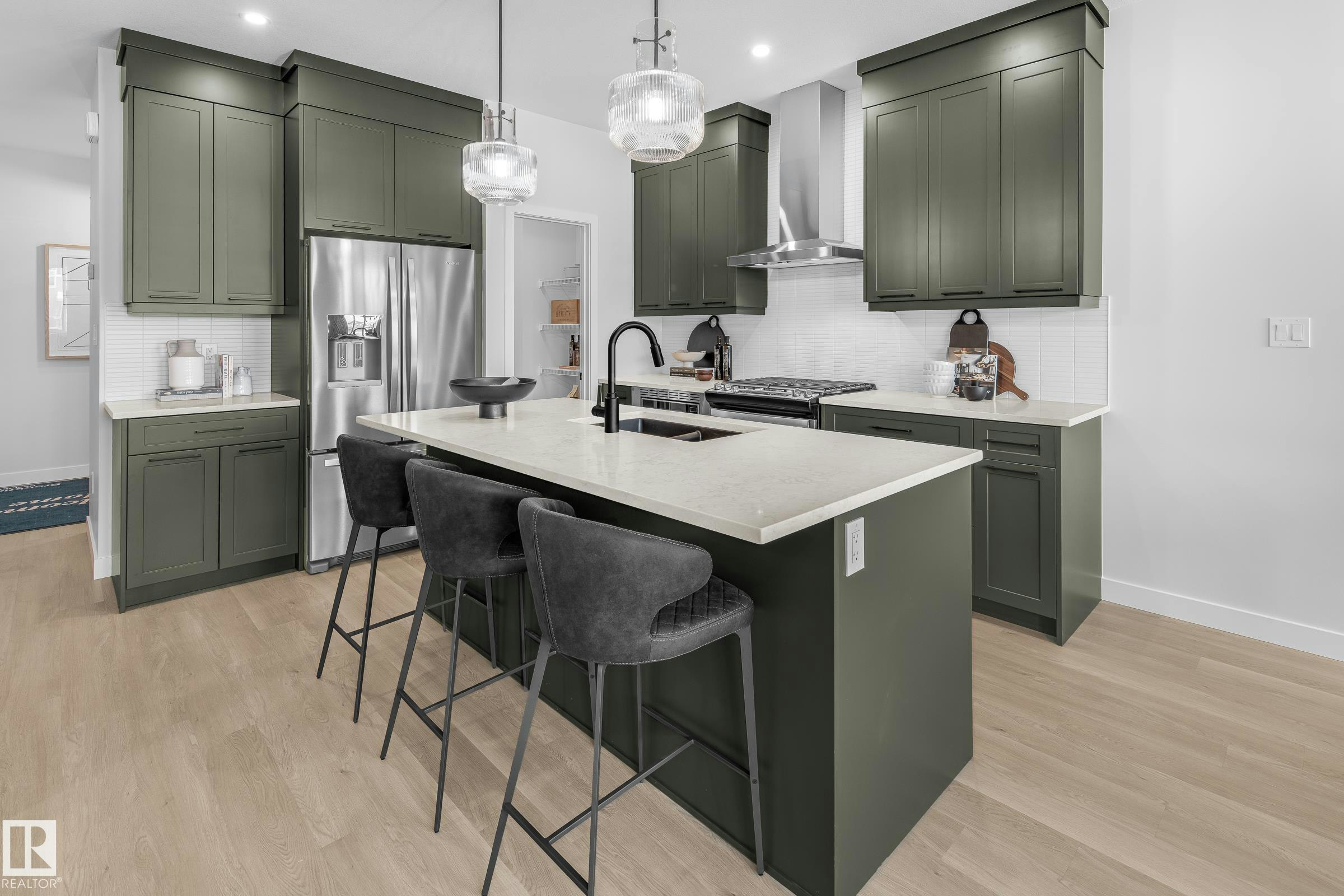 2232 Chokecherry Close, Edmonton, AB, T6X 2M5