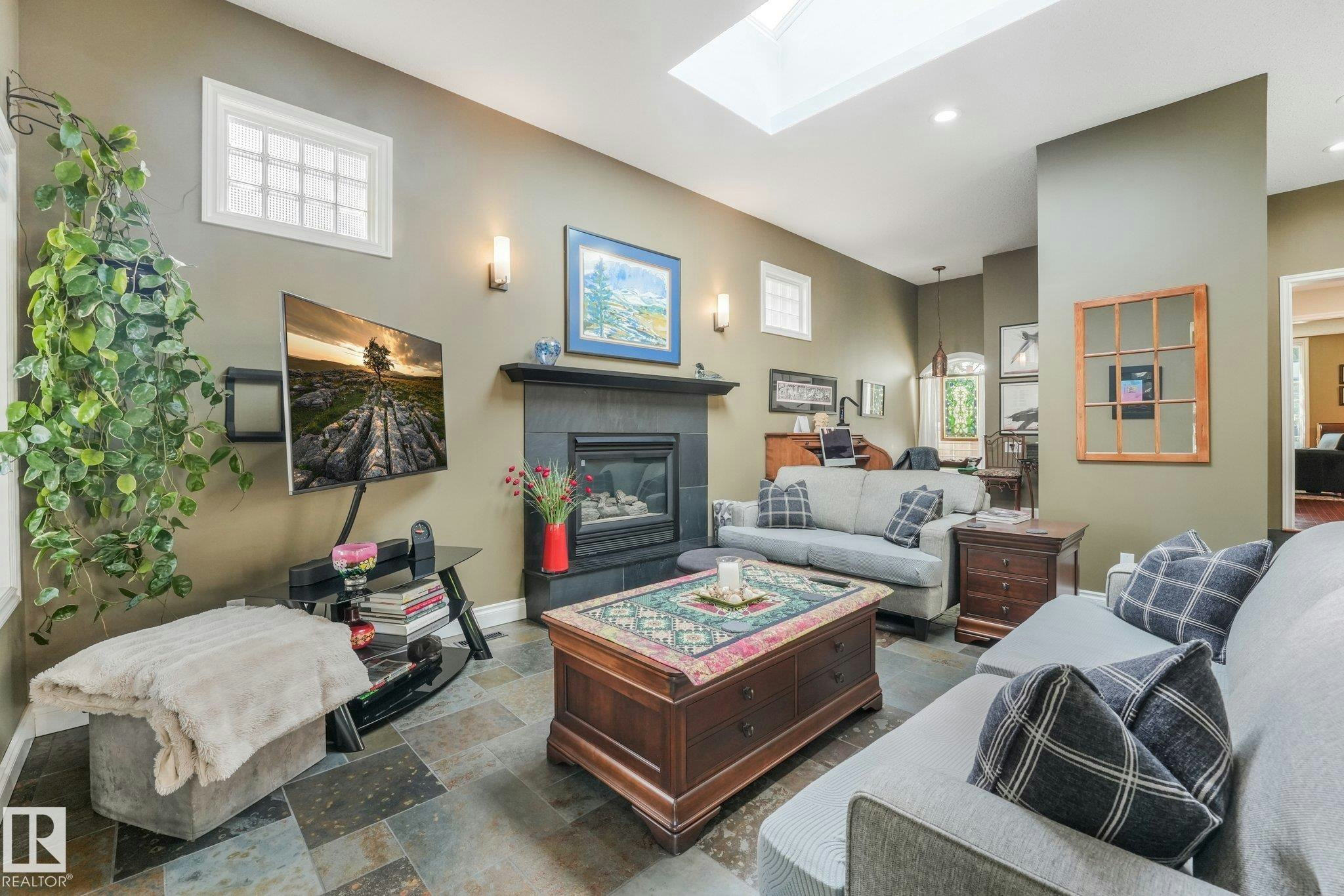 10531 137 Street, Edmonton, AB, T5N 2H4