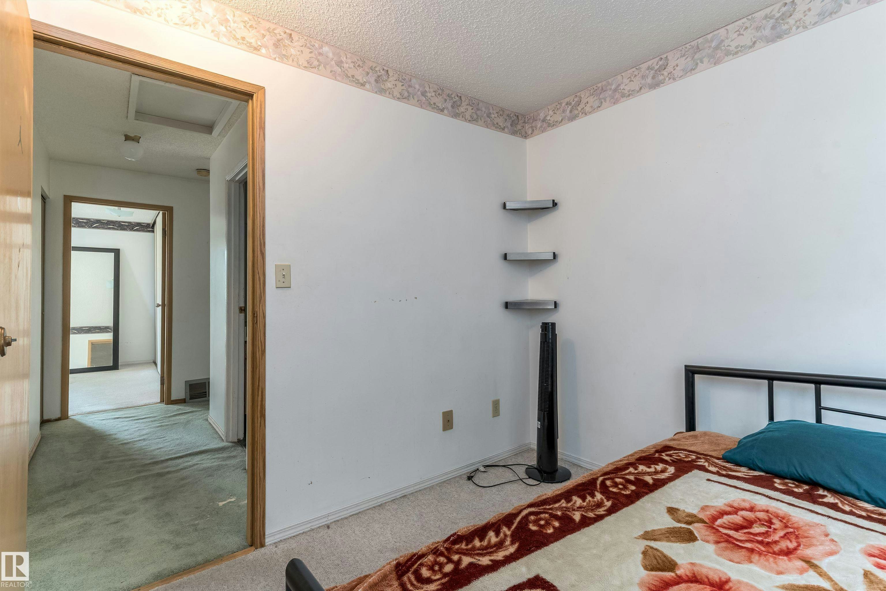 14737 25 Street, Edmonton, AB, T5Y 2E8 - 20