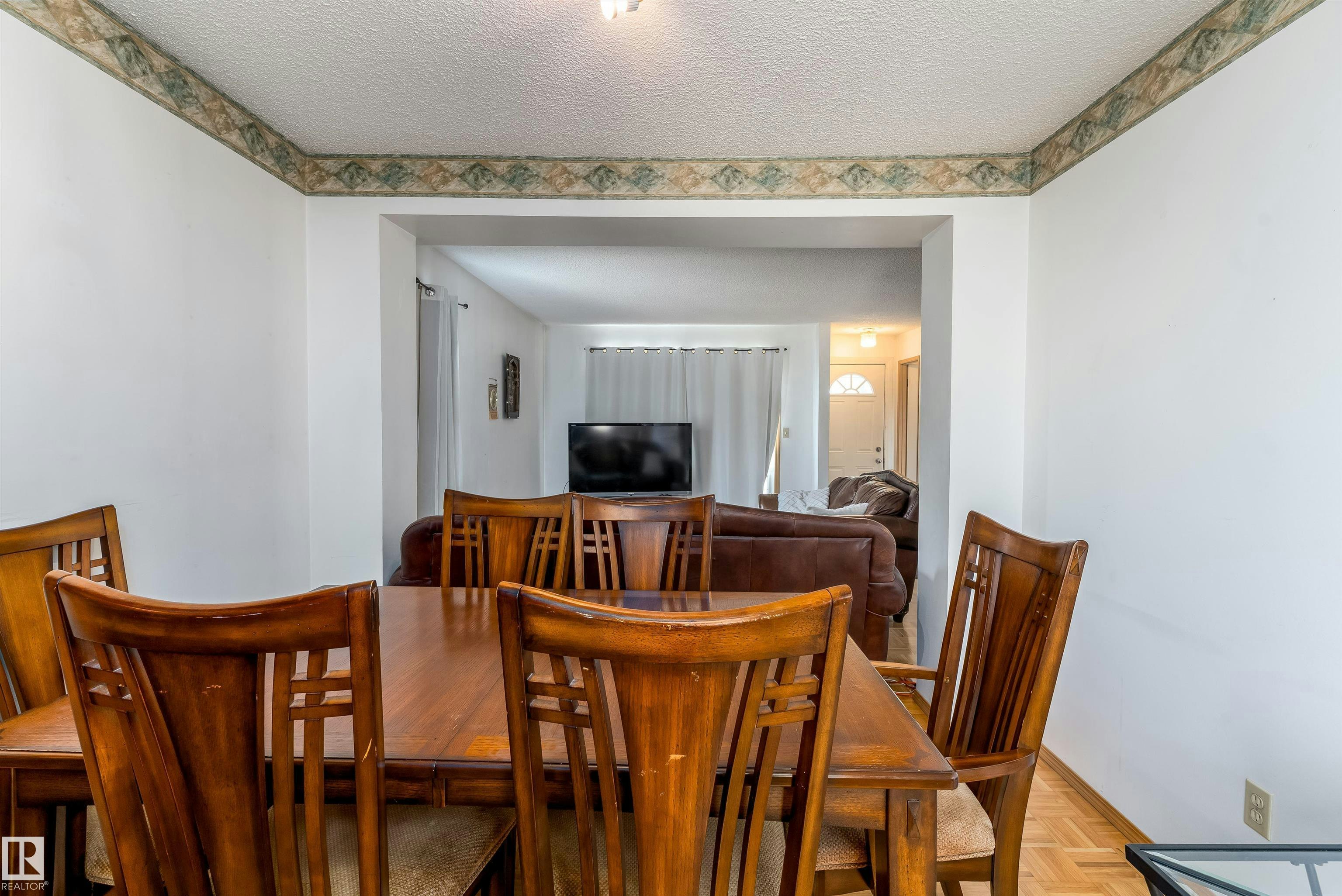 14737 25 Street, Edmonton, AB, T5Y 2E8 - 16