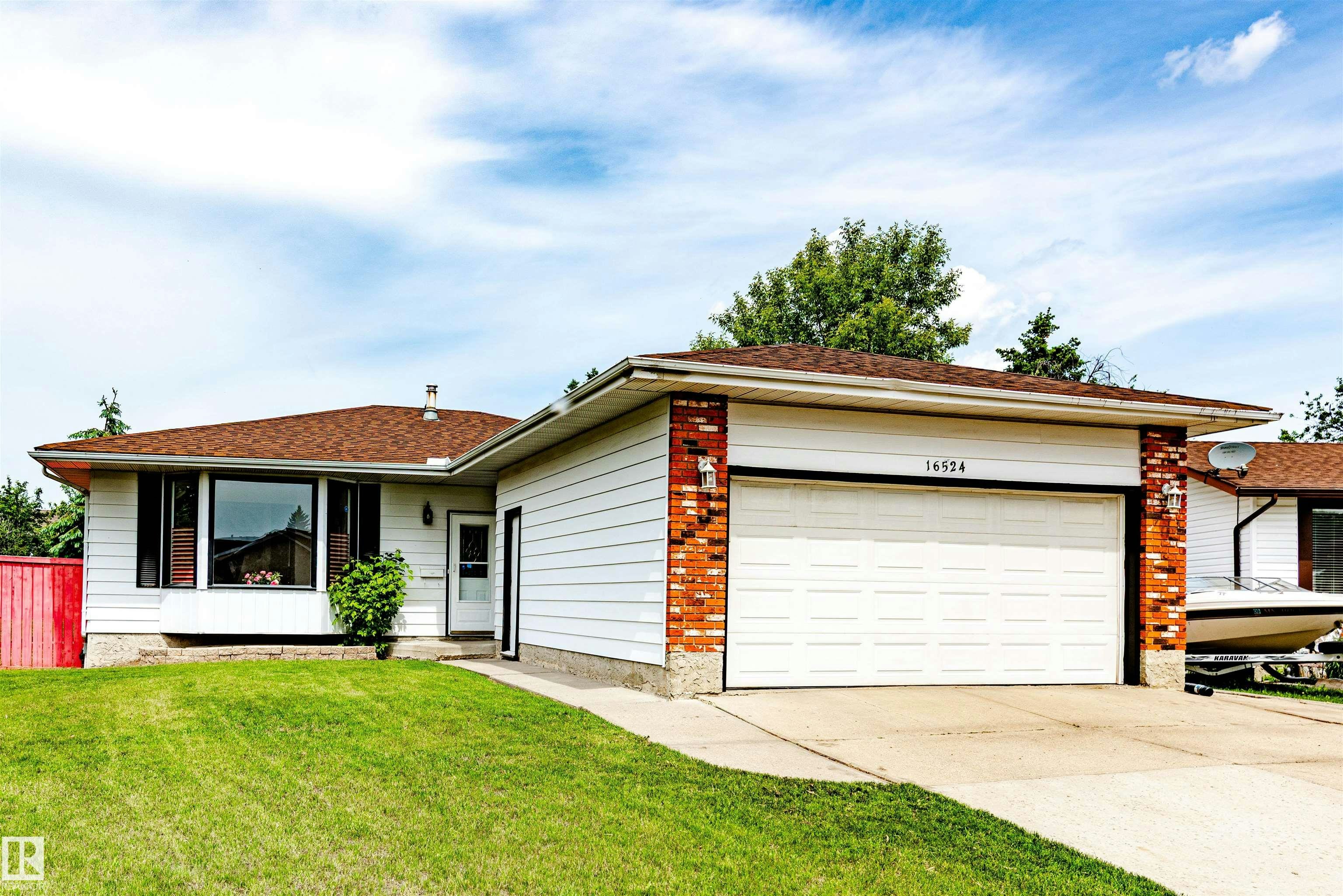 16524 116 Street, Edmonton, AB, T5X 3T8