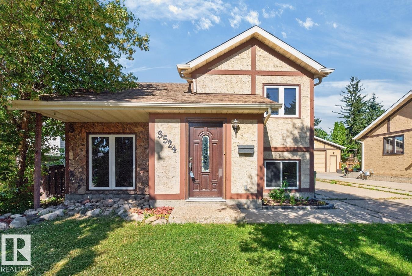 3524 51 Street, Edmonton, AB, T6L 1C6