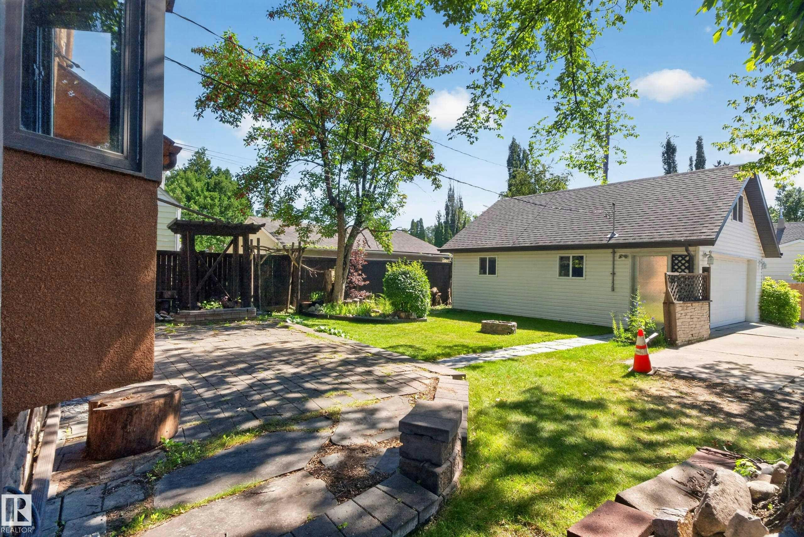 13351 109a Avenue, Edmonton, AB, T5M 2J5 - 23