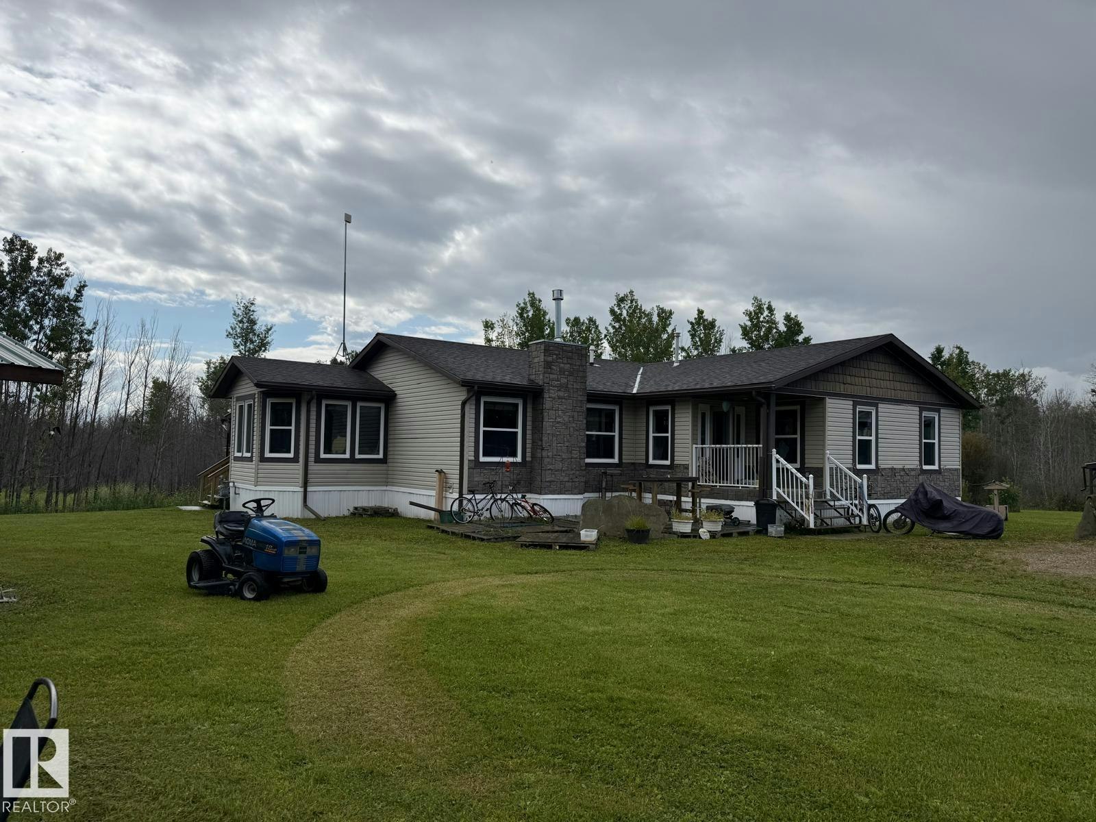 56509 Hwy 32, Rural Yellowhead, AB, T7E 3X8