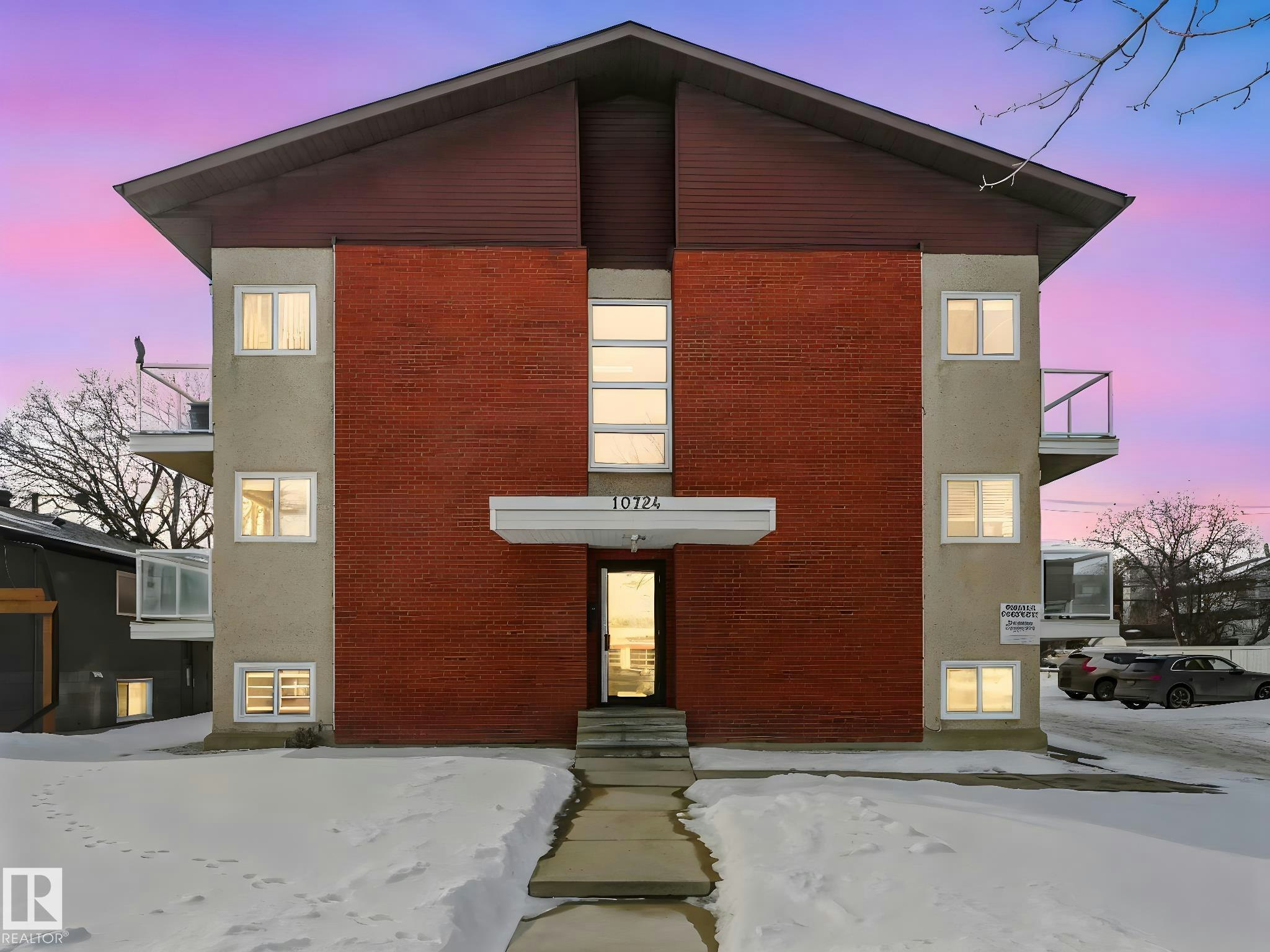 15-10724 115 Street, Edmonton, AB, T5H 3K9