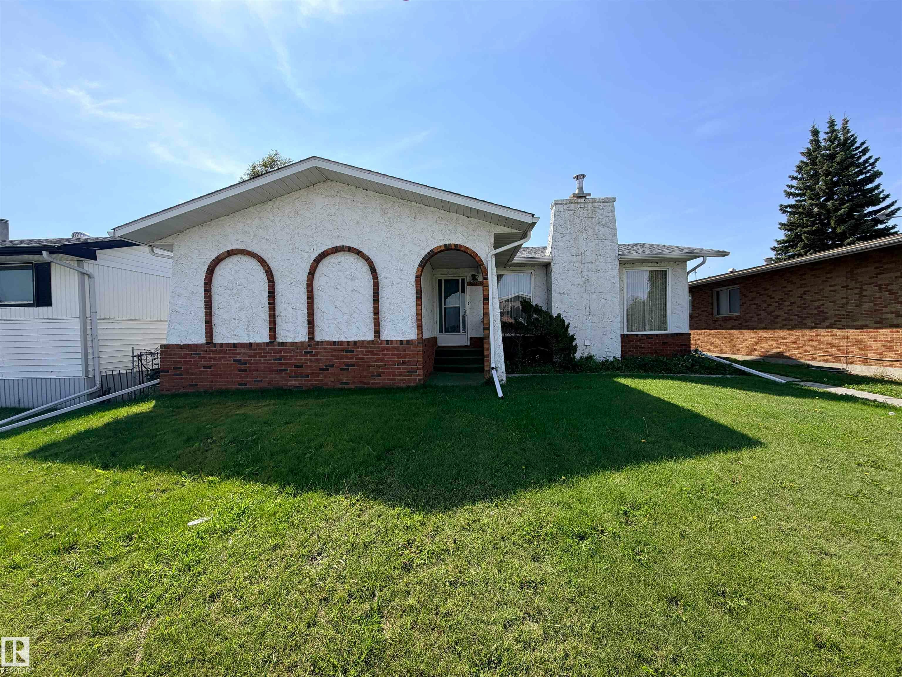 5233 49 Avenue, St. Paul Town, AB, T0A 3A4