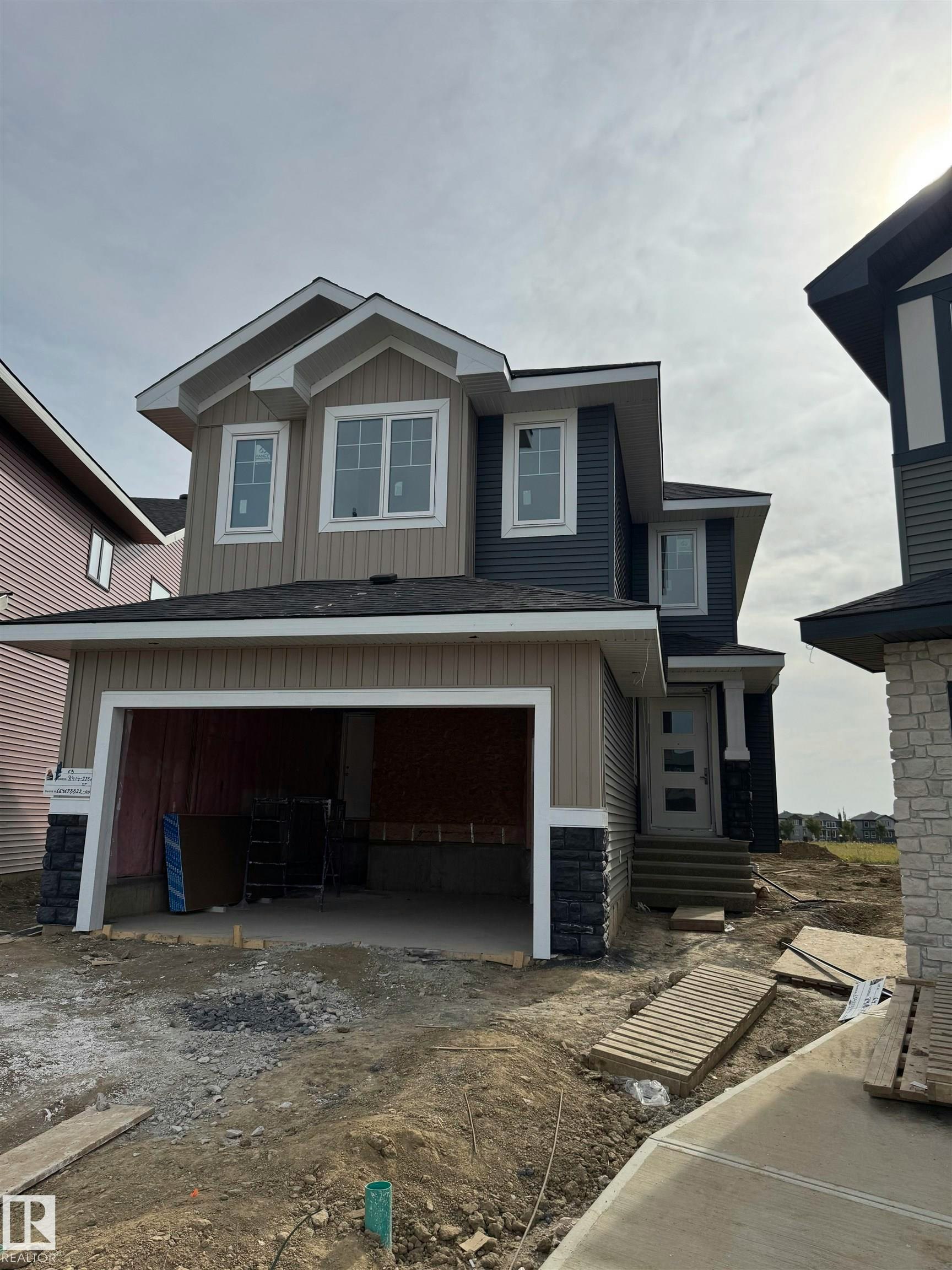 8414 223a St, Edmonton, AB, T5T 7X2