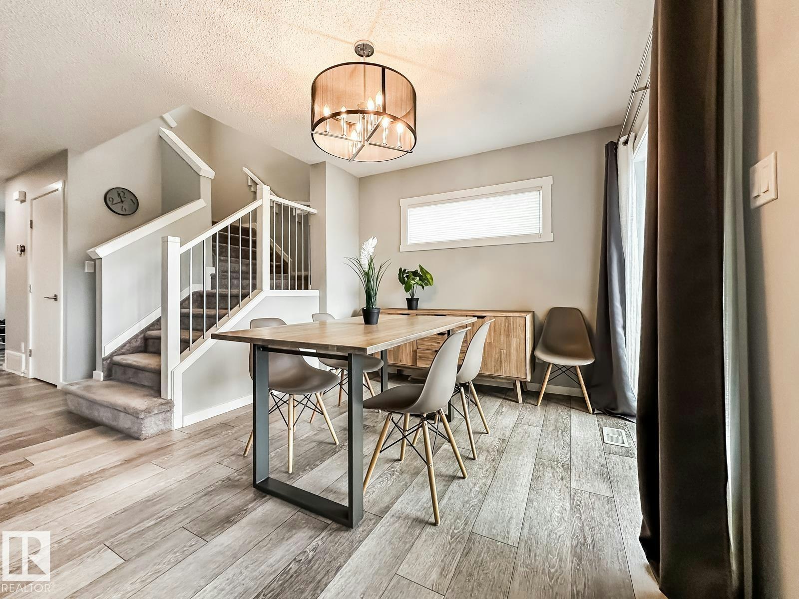 20947 95 Avenue, Edmonton, AB, T5T 7J6 - 17