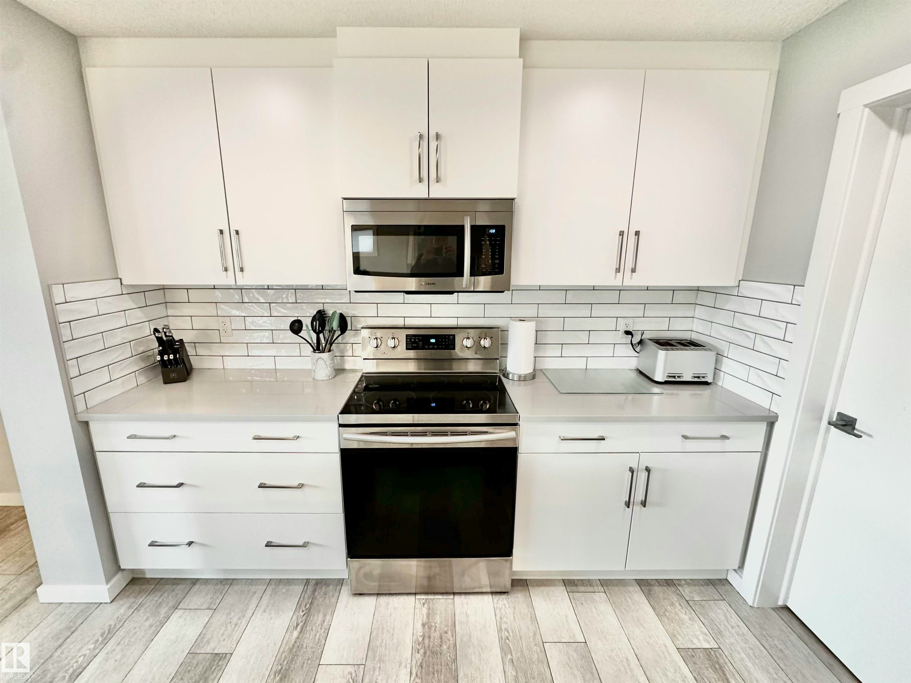 20947 95 Avenue, Edmonton, AB, T5T 7J6 - 12