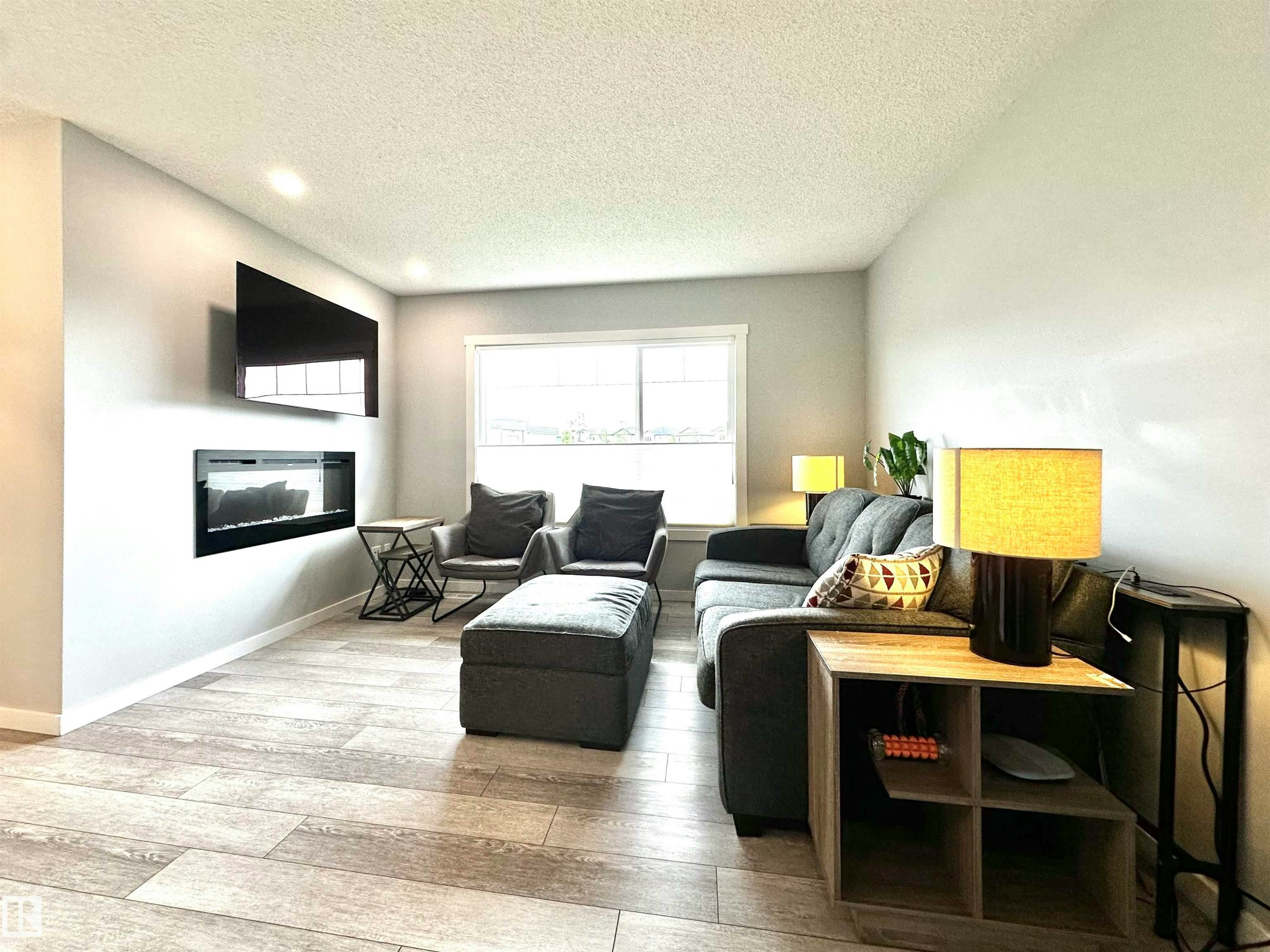 20947 95 Avenue - 5