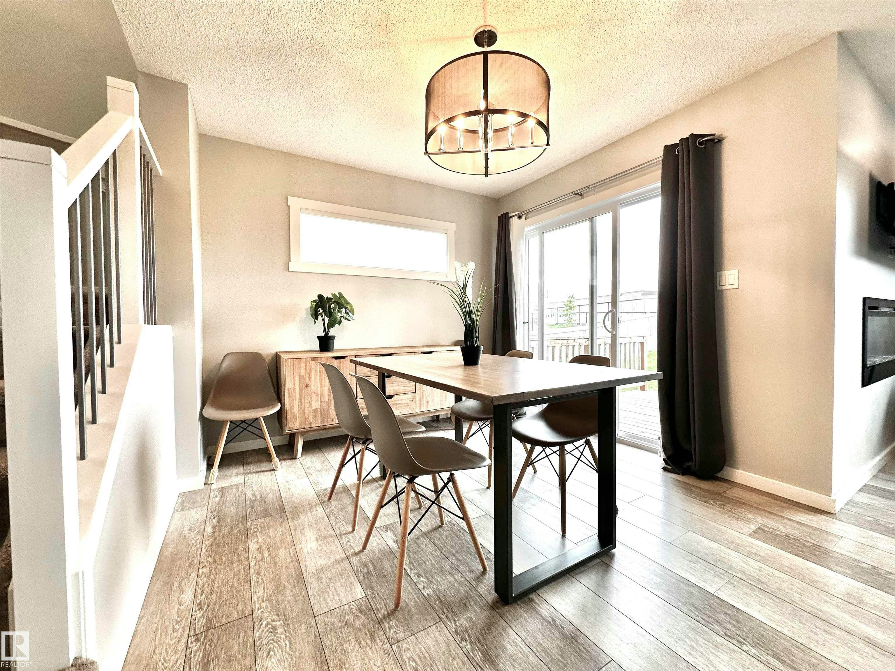 20947 95 Avenue, Edmonton, AB, T5T 7J6 - 17