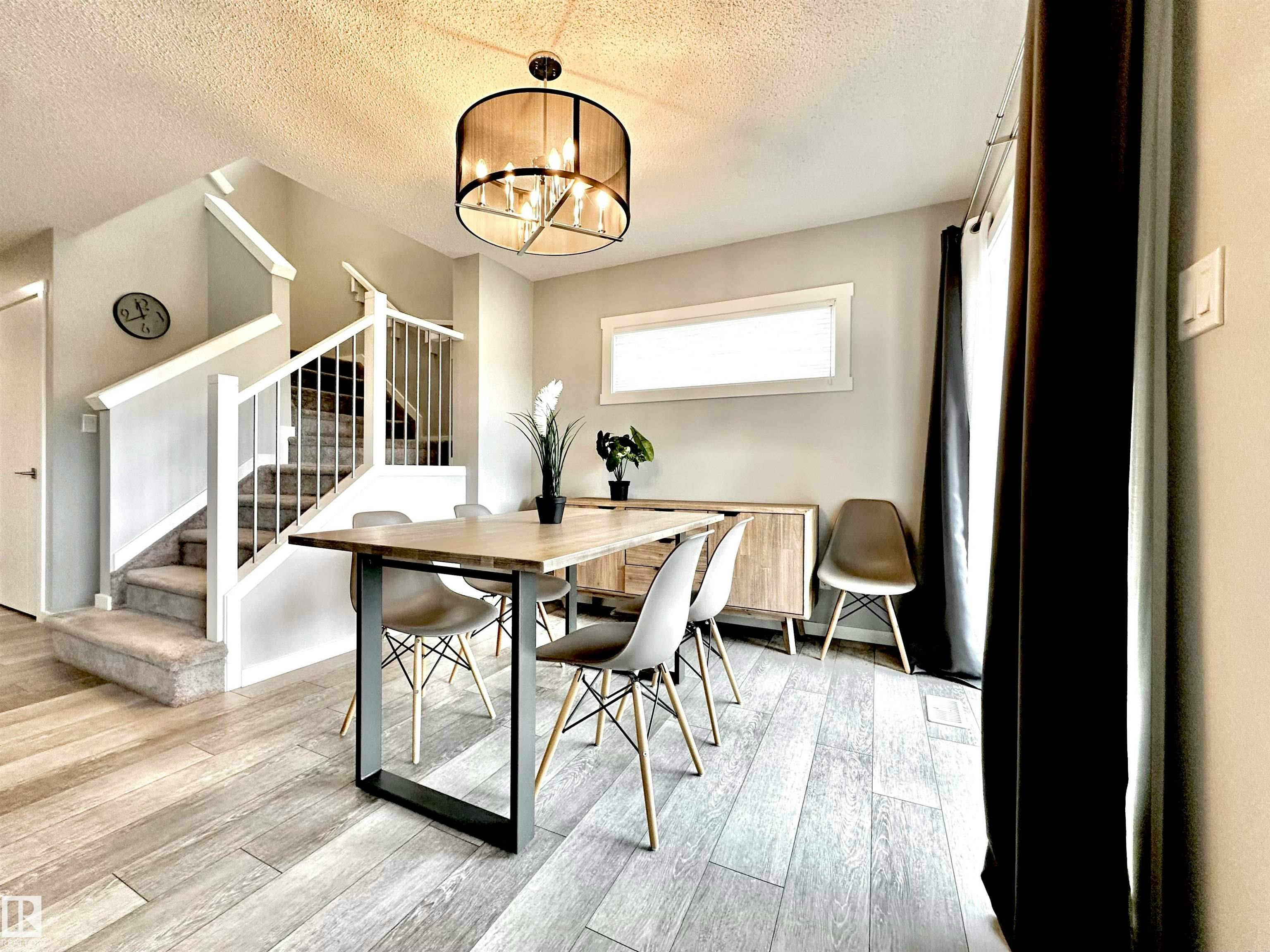 20947 95 Avenue, Edmonton, AB, T5T 7J6 - 16