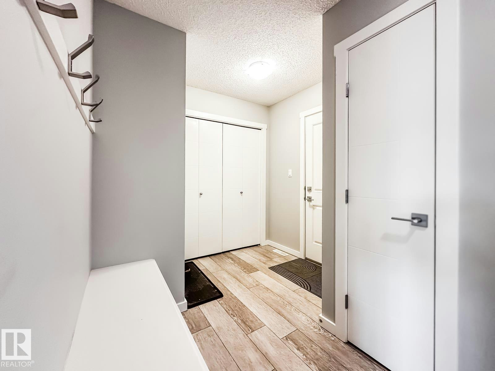 20947 95 Avenue, Edmonton, AB, T5T 7J6 - 18