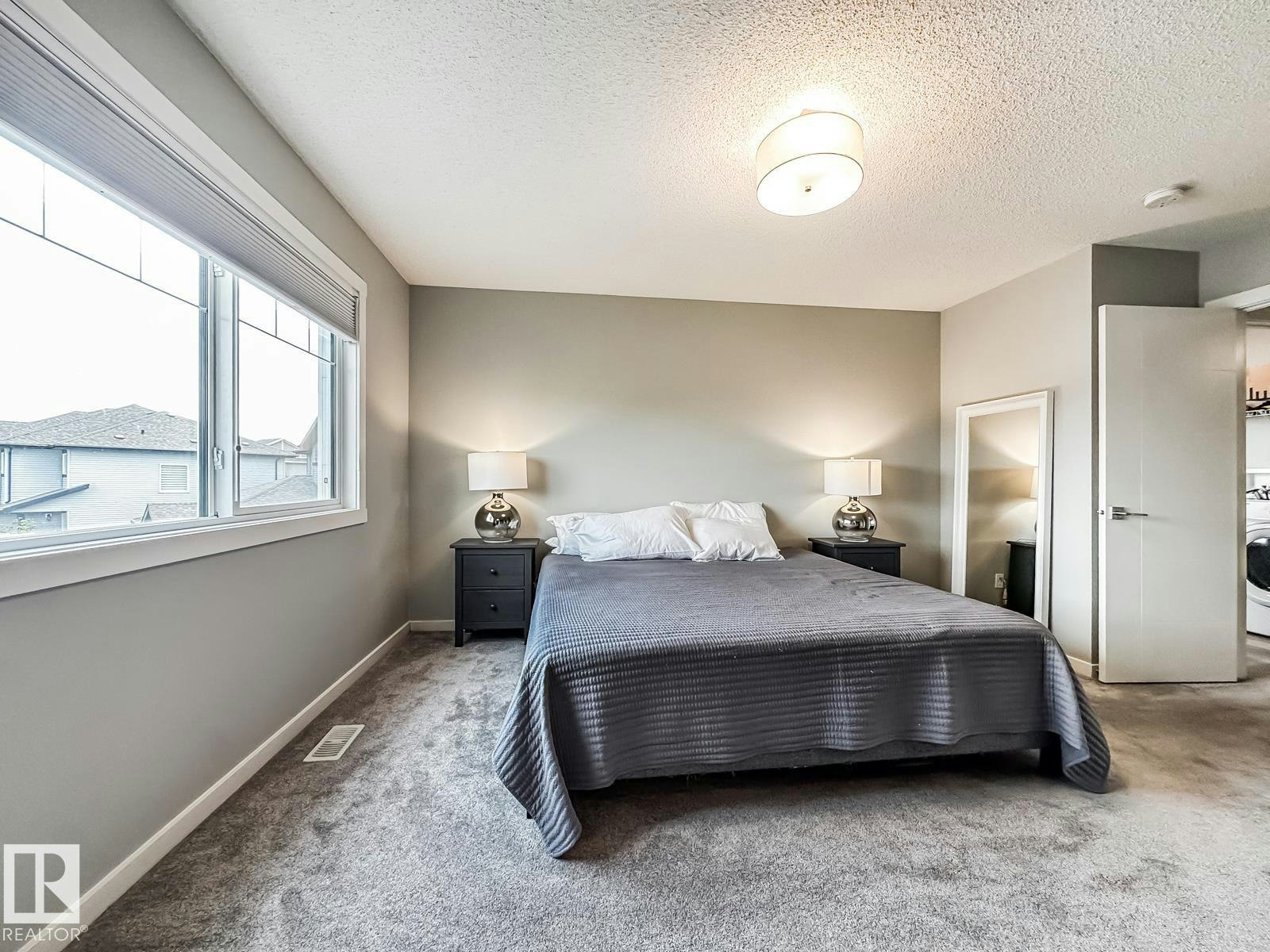 20947 95 Avenue, Edmonton, AB, T5T 7J6 - 22