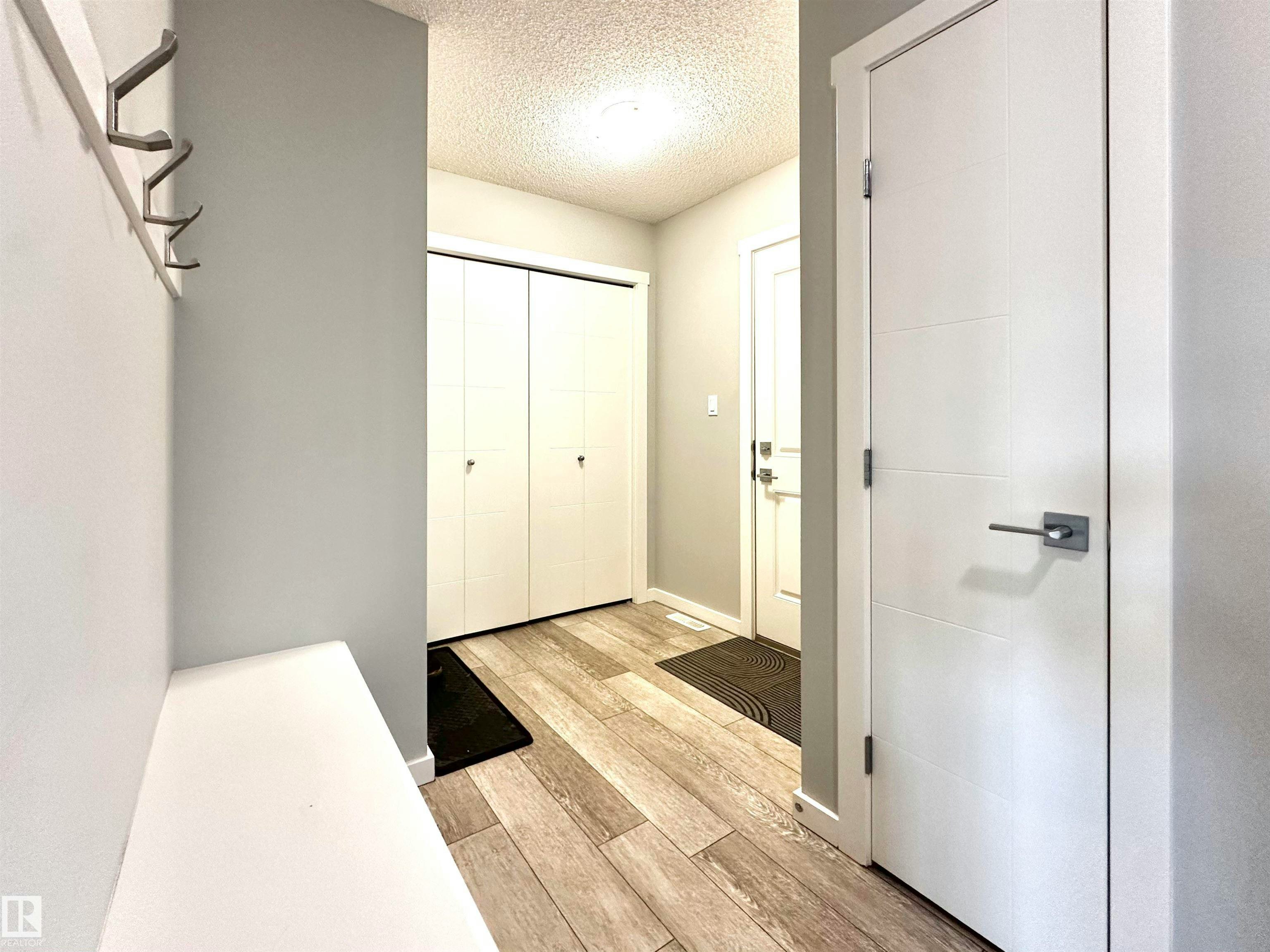 20947 95 Avenue, Edmonton, AB, T5T 7J6 - 19