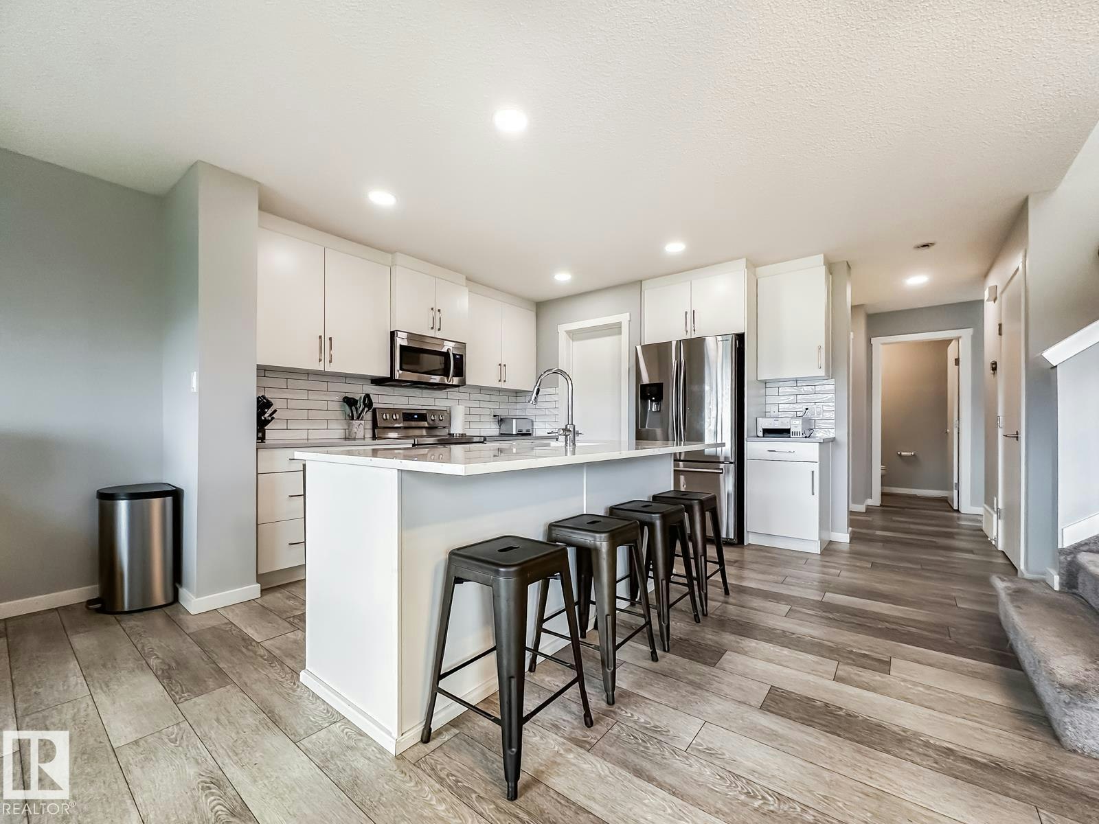 20947 95 Avenue, Edmonton, AB, T5T 7J6 - 10