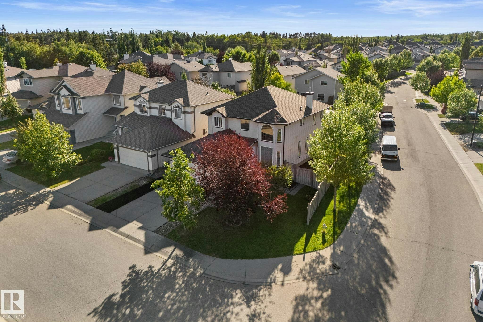 4532 210 Street, Edmonton, AB, T6M 0G5