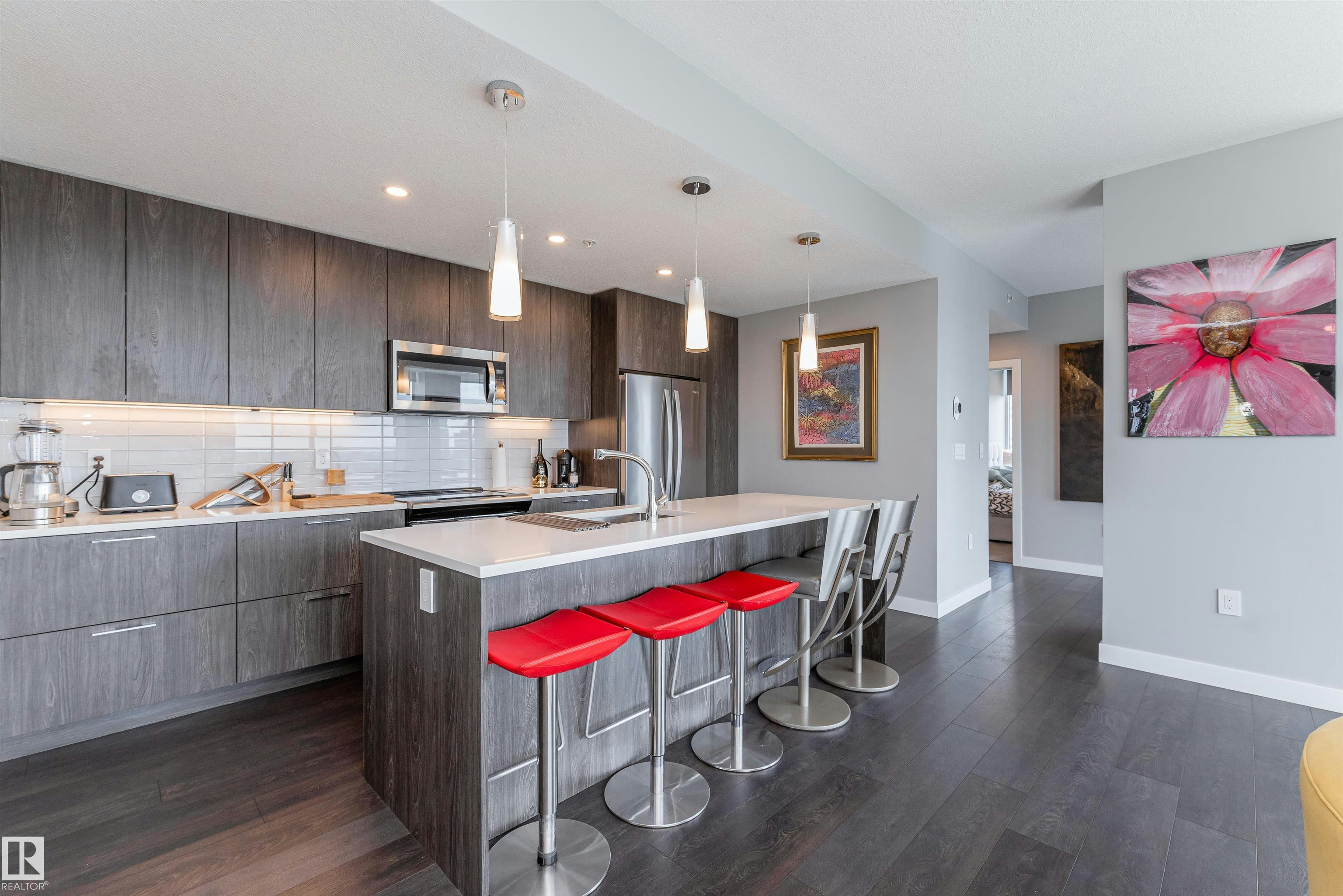 2400-10180 103 Street, Edmonton, AB, T5J 0L1