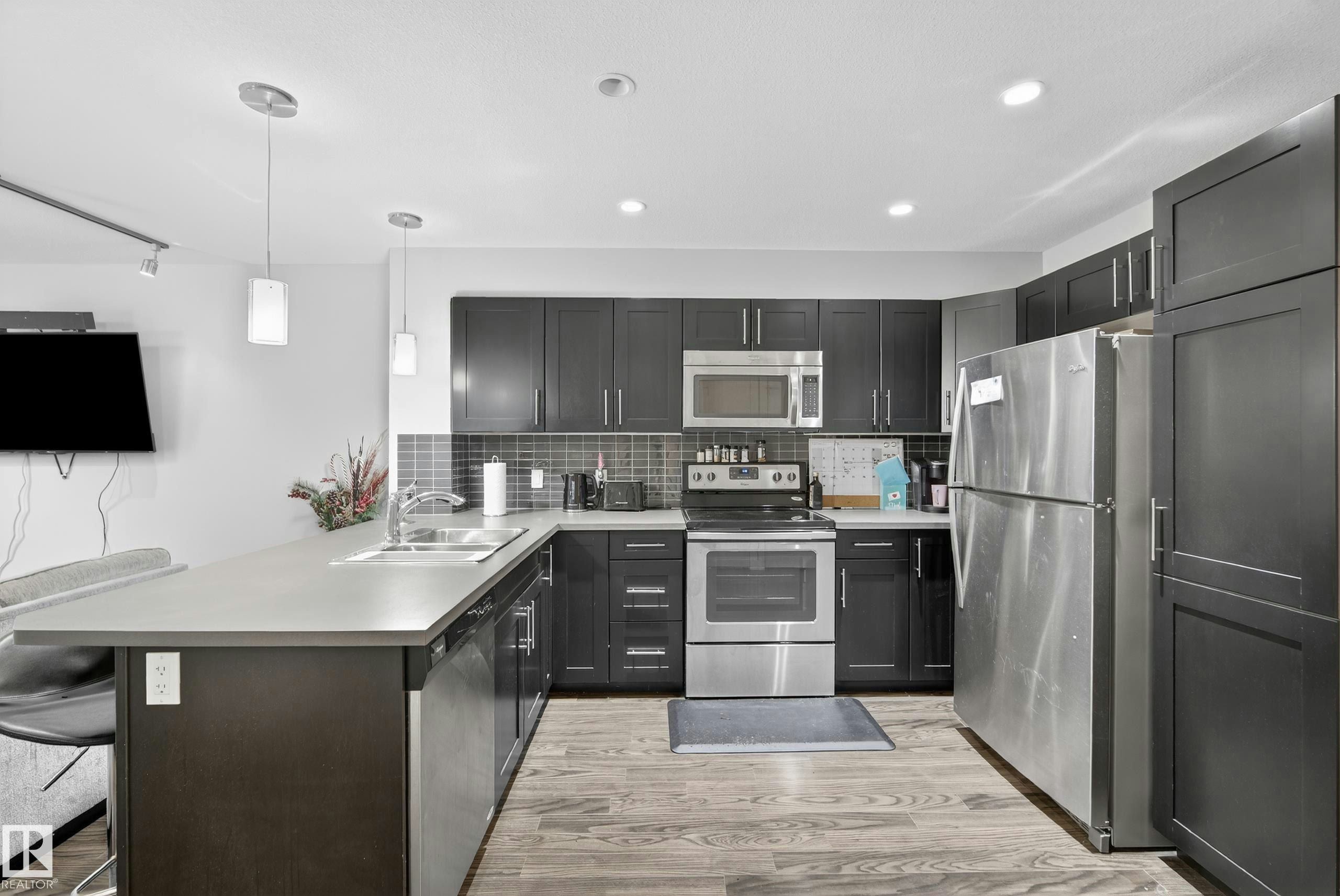 107-1031 173 Street, Edmonton, AB, T6W 3E4 - 4