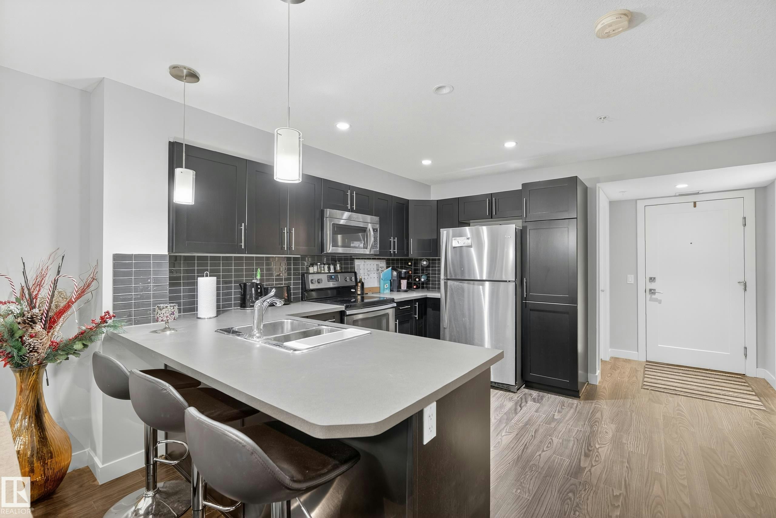 107-1031 173 Street, Edmonton, AB, T6W 3E4 - 5