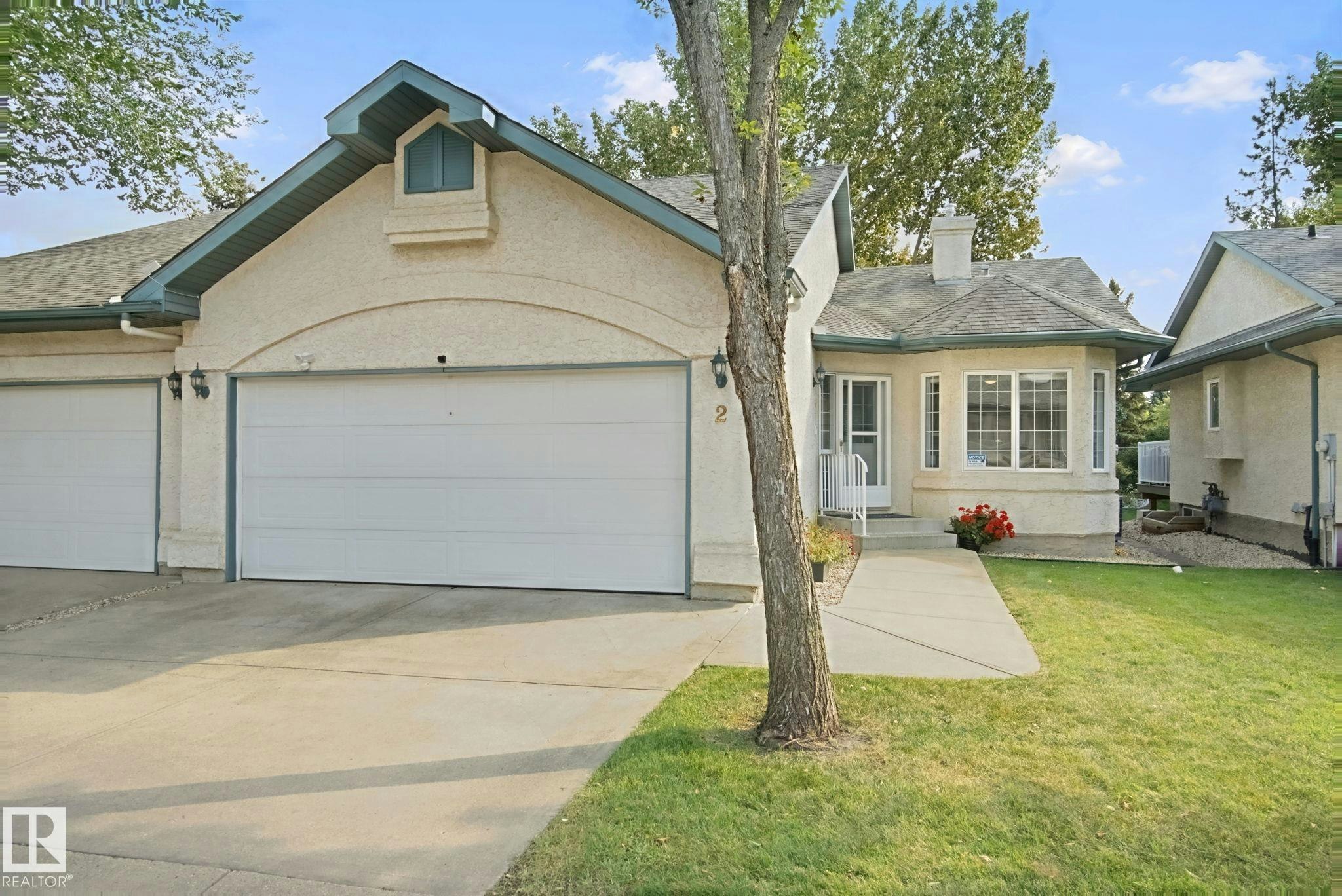 2-9420 172 Street, Edmonton, AB, T5T 6K1