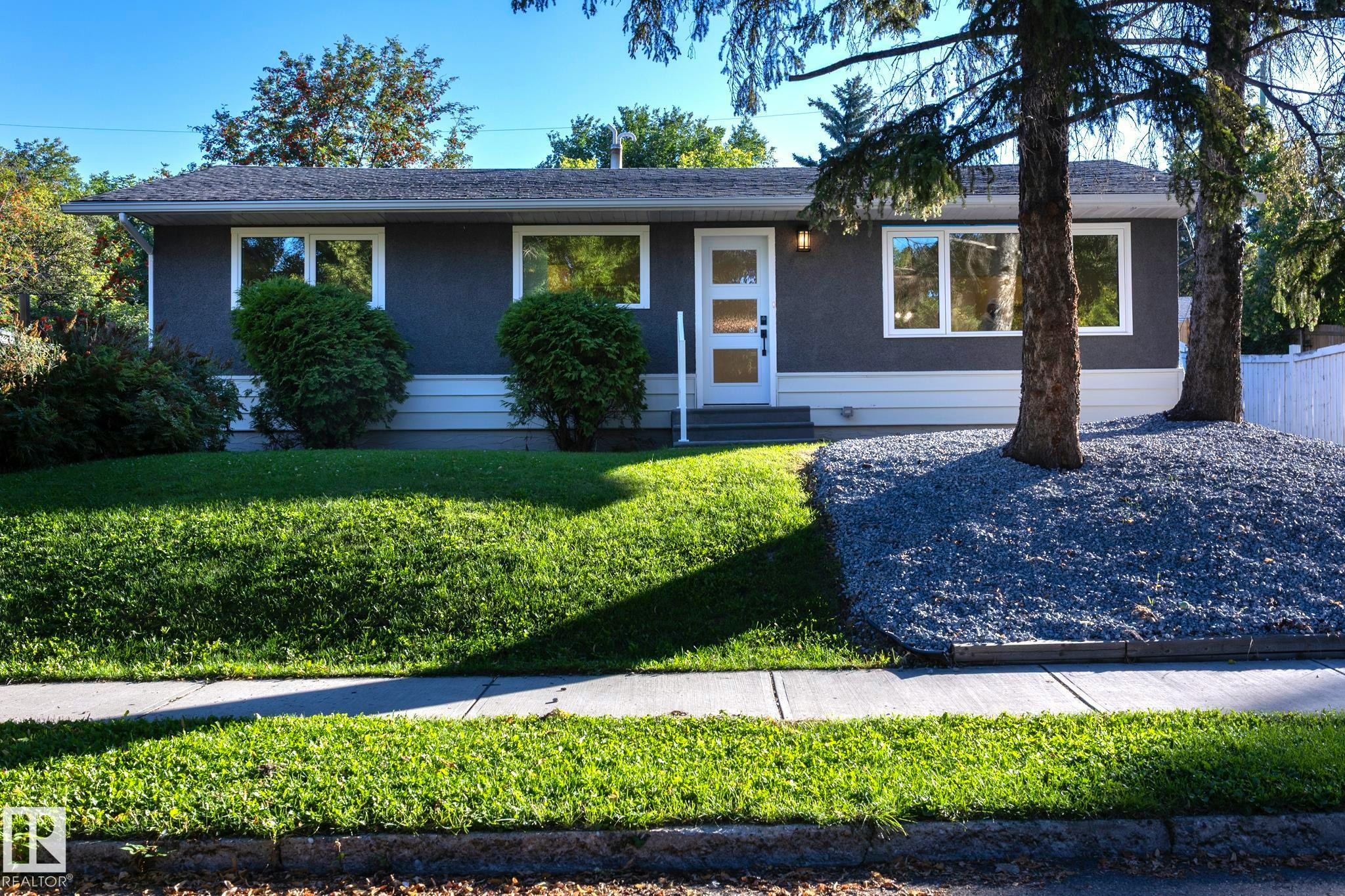 21 Sheridan Drive, St. Albert, AB, T8N 0J1