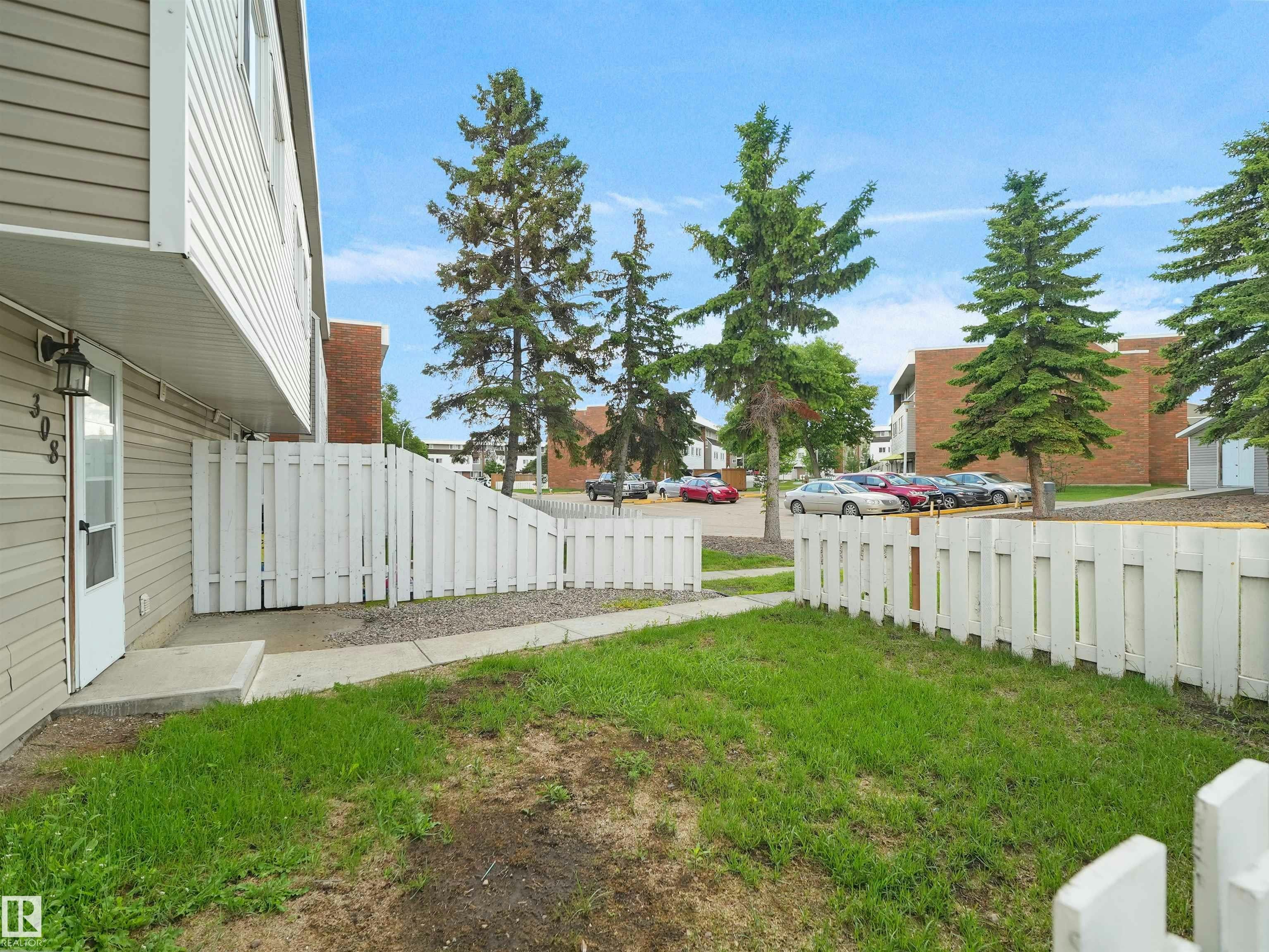 308-2908 116a Avenue, Edmonton, AB, T5W 4R7