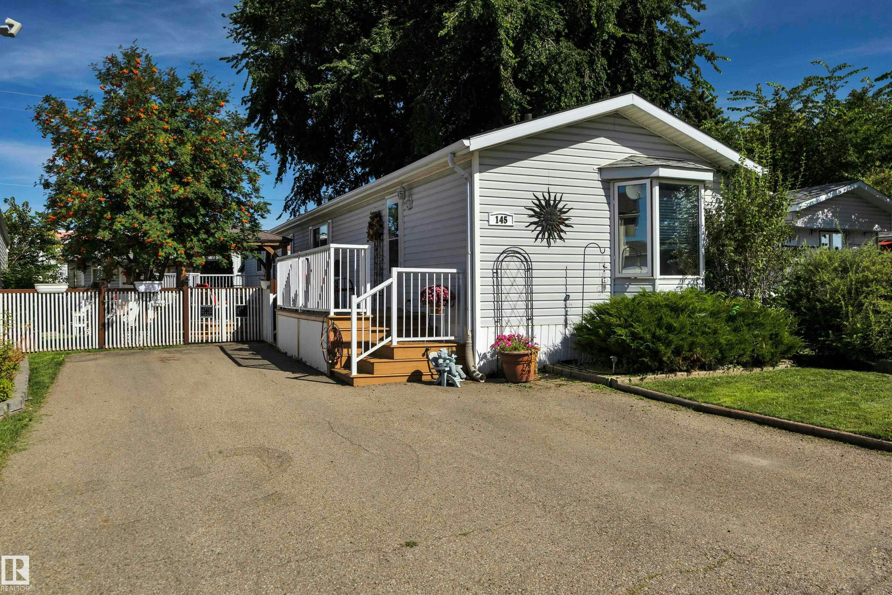 145 Willow Park Estate, Leduc, AB, T9E 6J7