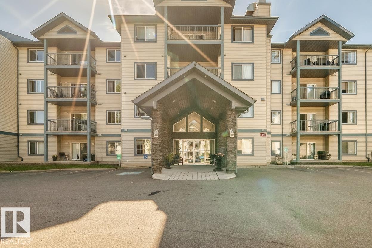 204-16303 95 Street, Edmonton, AB, T5Z 3V1