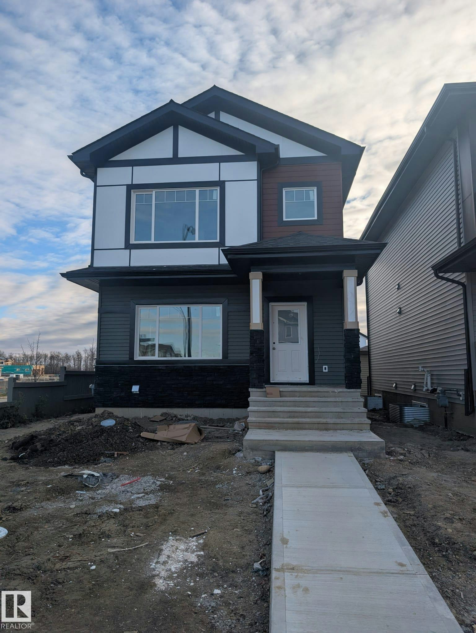 354 Roberts Wynd, Leduc, AB, T9E 1P8