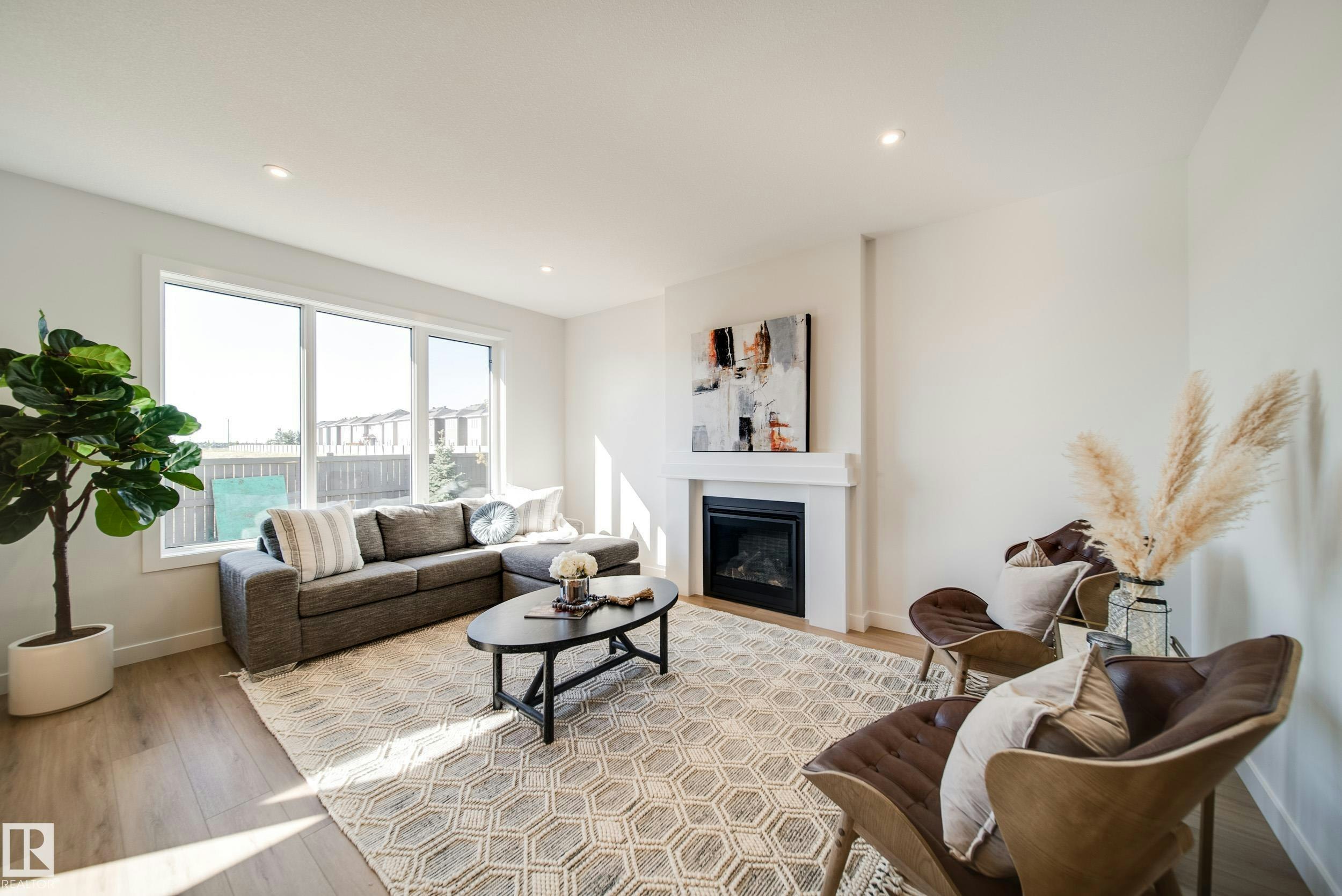 77 Chartres Close, St. Albert, AB, T8T 2E1