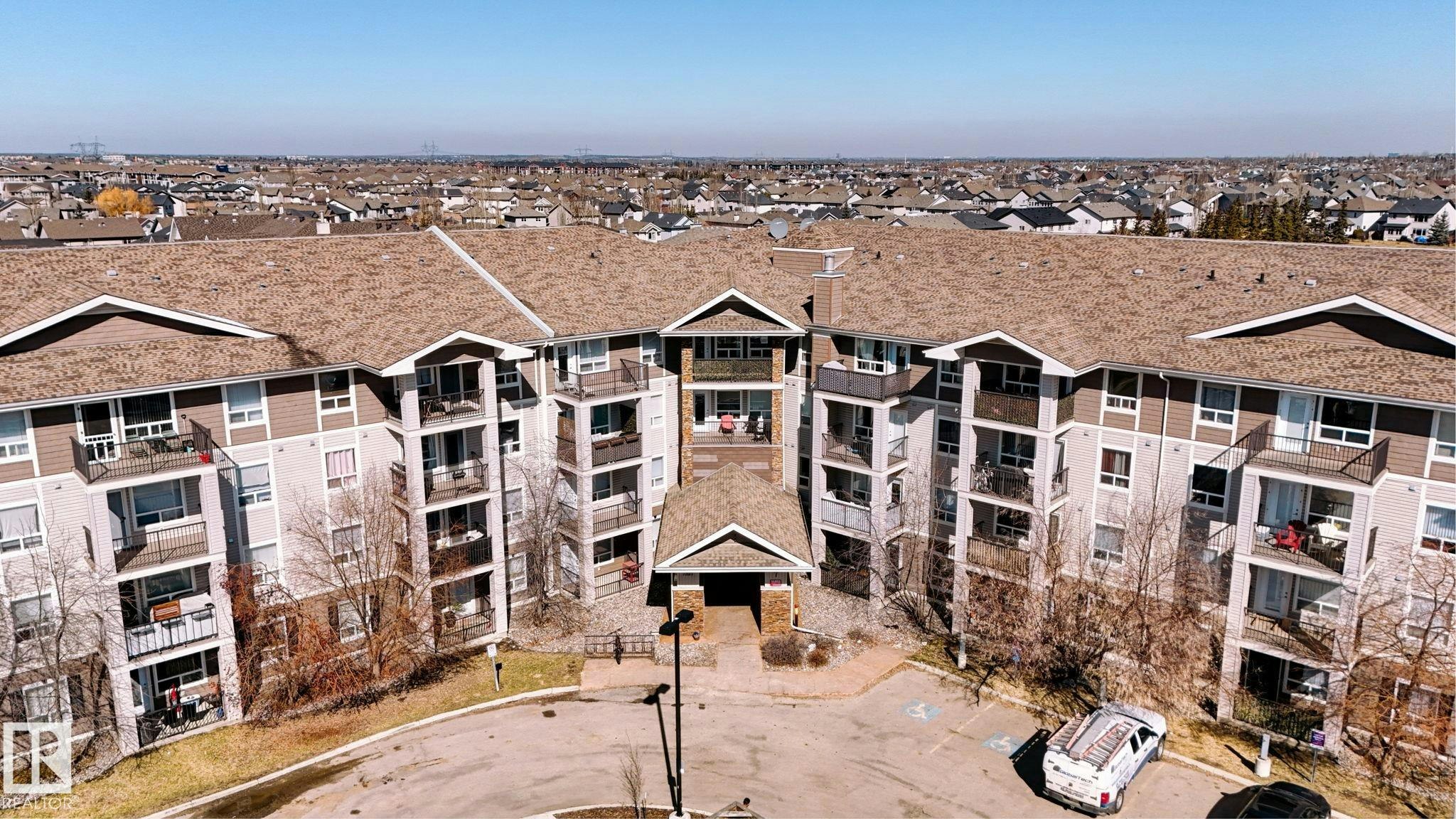 7226-7327 South Terwillegar Drive, Edmonton, AB, T6R 0L8