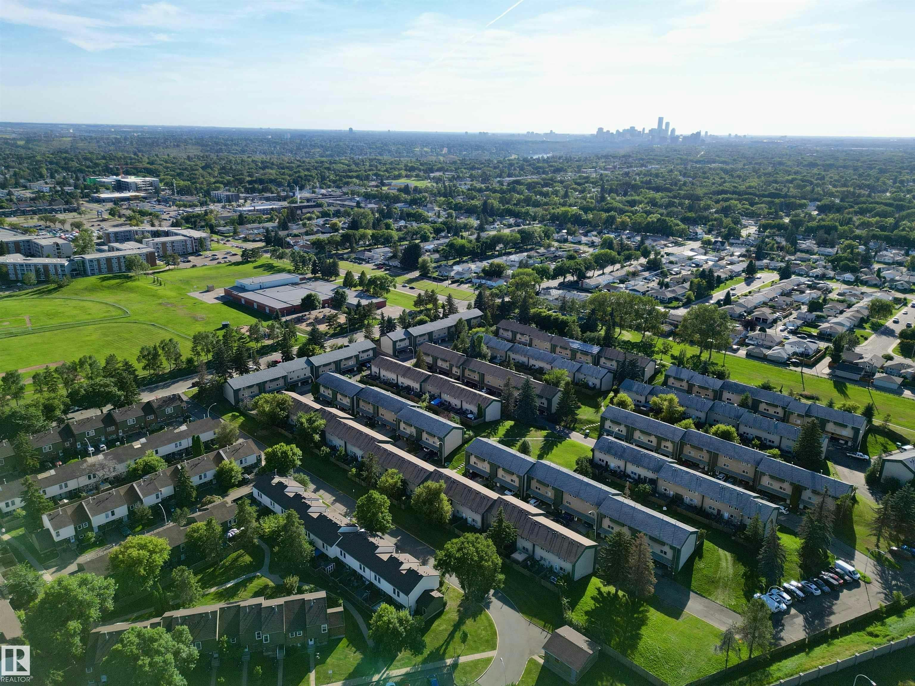 790 Abbottsfield Road, Edmonton, AB, T5W 4R4
