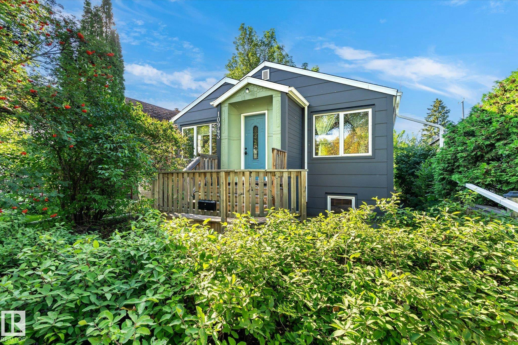 10943 72 Avenue, Edmonton, AB, T6G 0B1