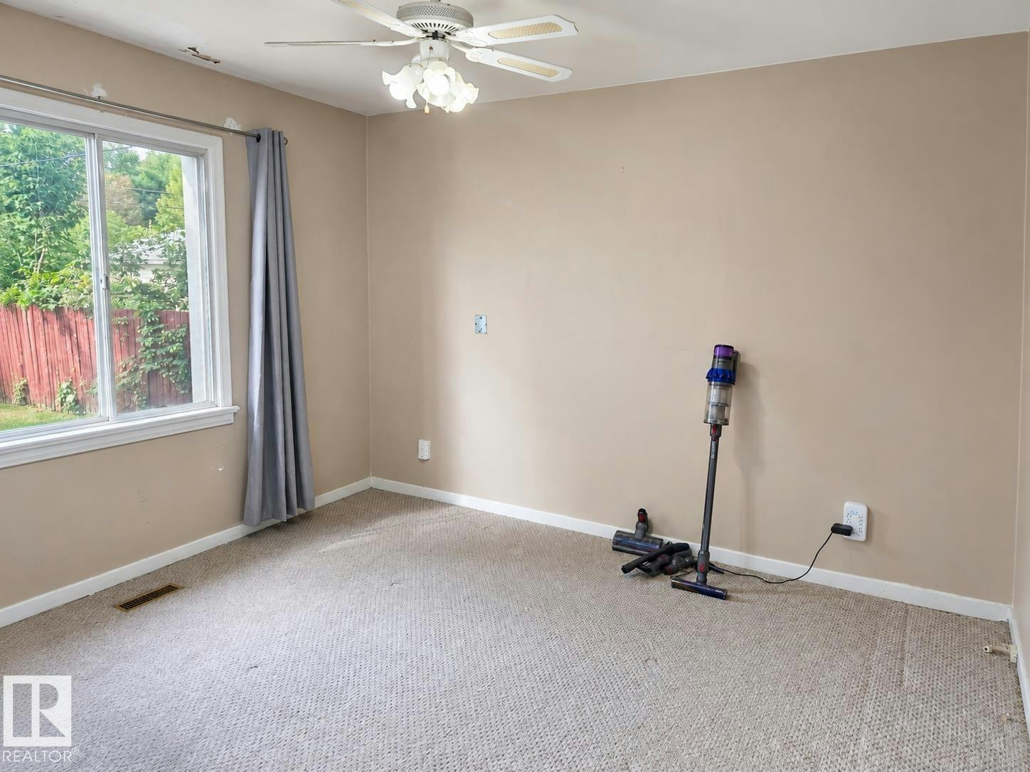 12130 124 Street, Edmonton, AB, T5L 0M9 - 10