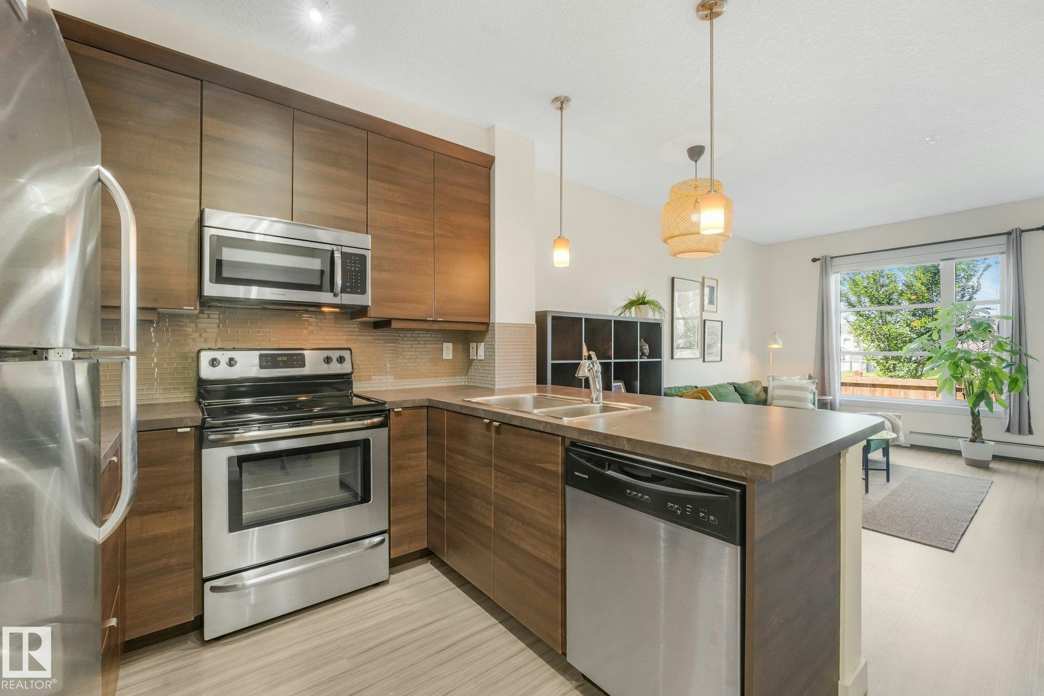 207-2590 Anderson Way, Edmonton, AB, T6W 0R2