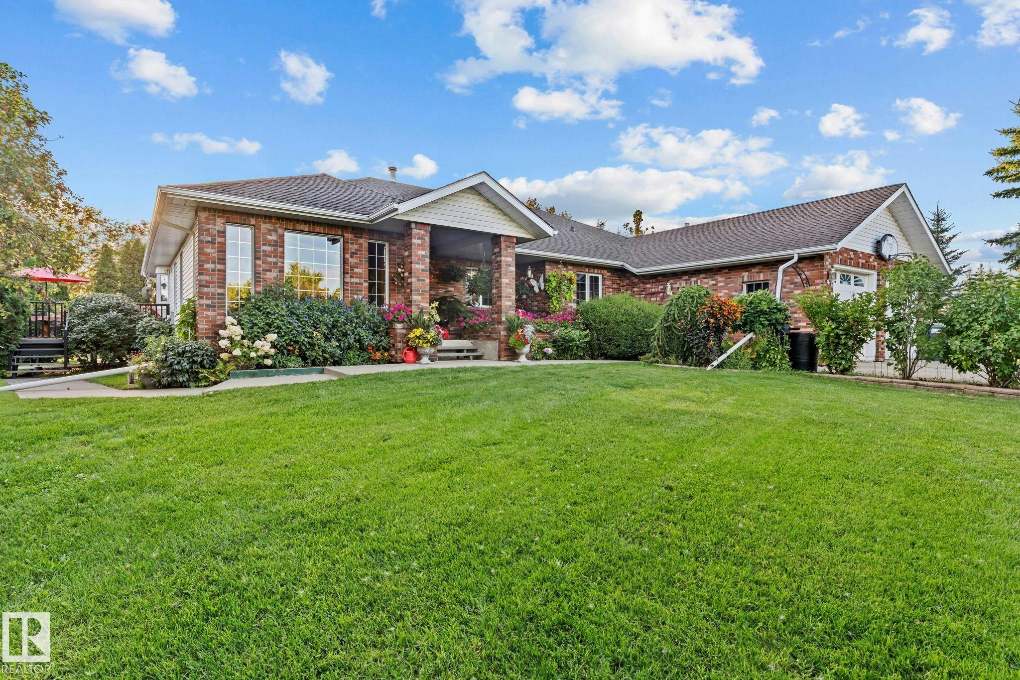 54224 Rge Road 245, Rural Sturgeon County, AB, T8T 0A6