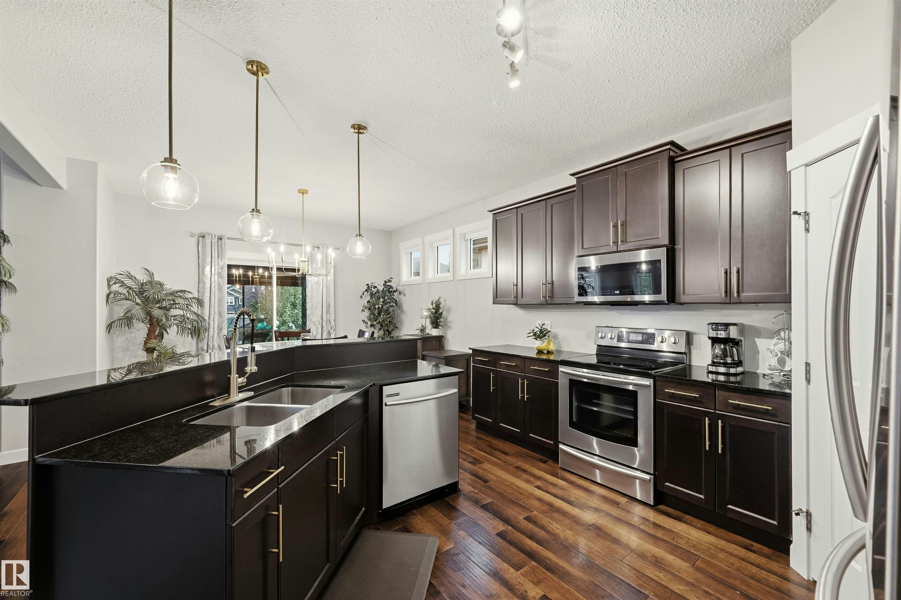 1457 Wates Link, Edmonton, AB, T6W 0V1