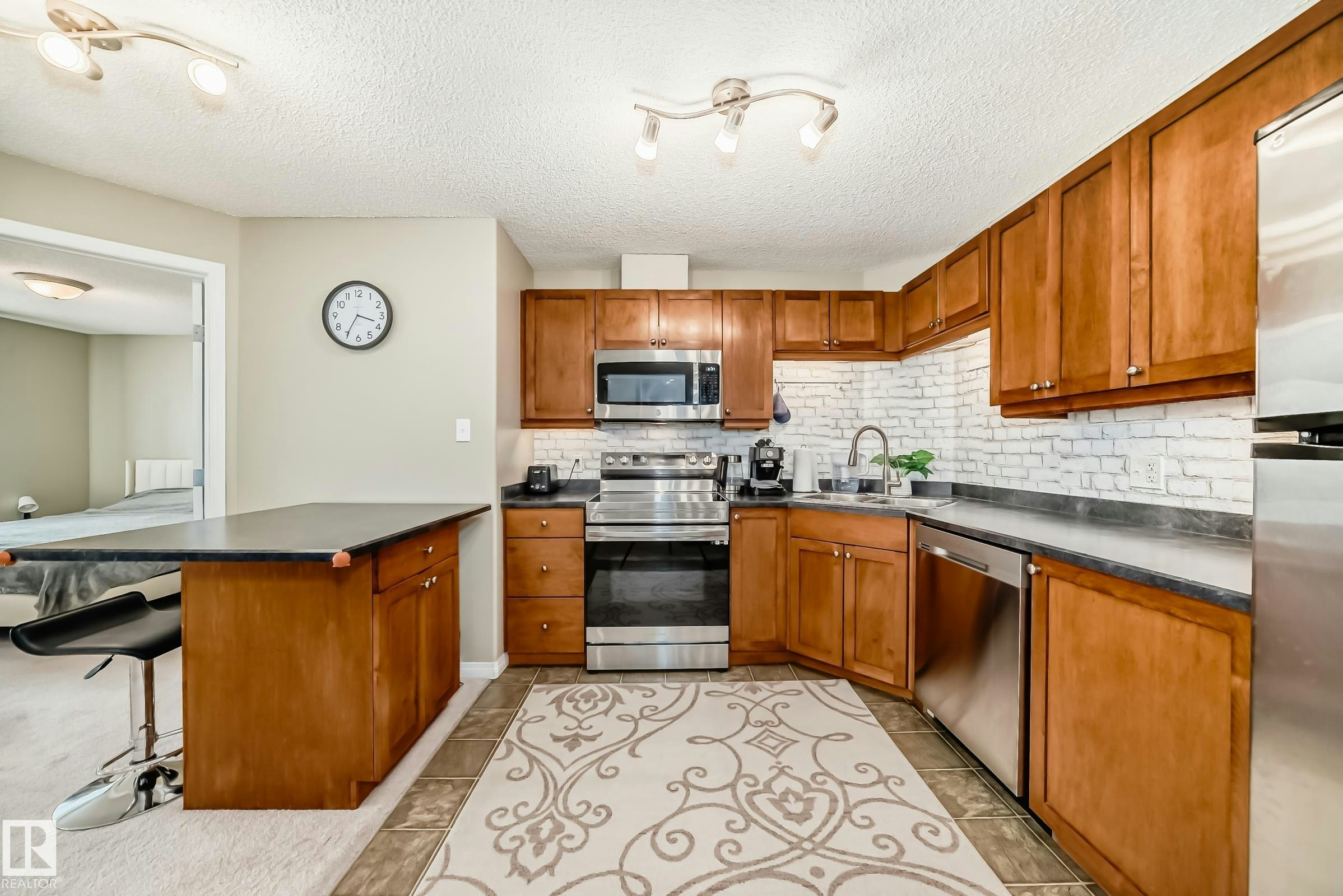 1309-7339 South Terwillegar Drive, Edmonton, AB, T6R 0E1